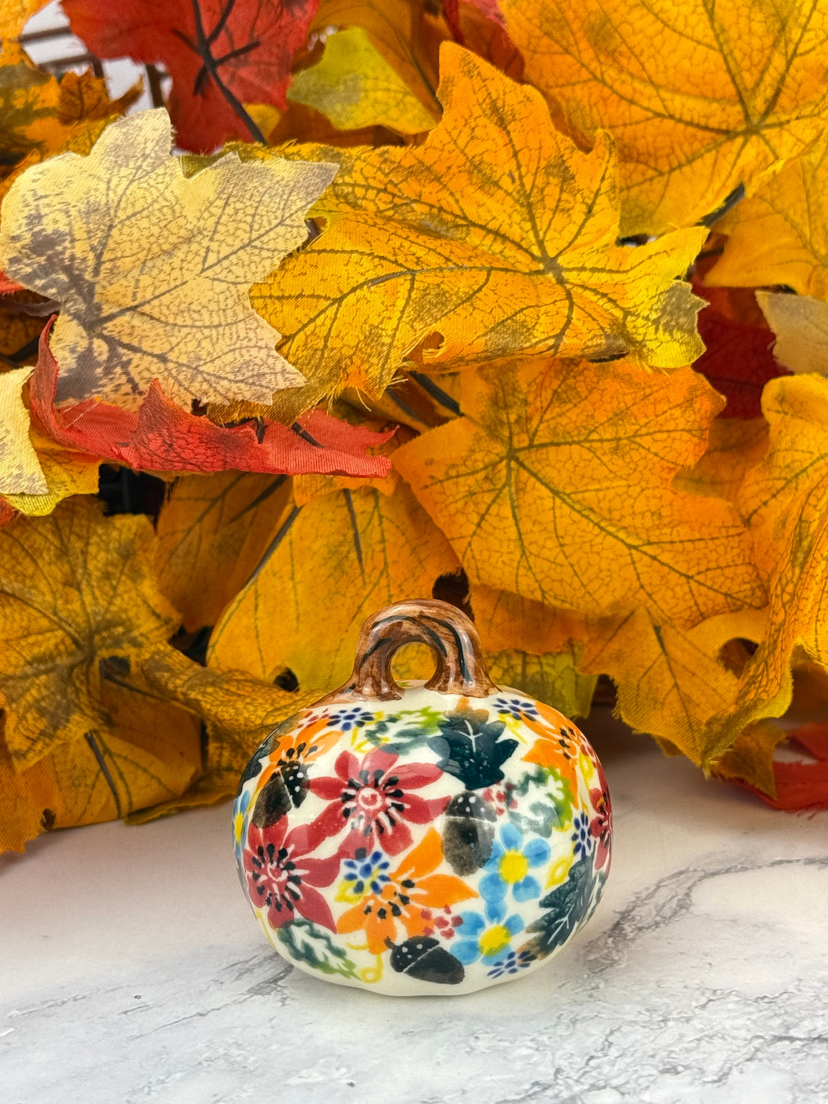 Vena Mini Pumpkin - Floral Acorn