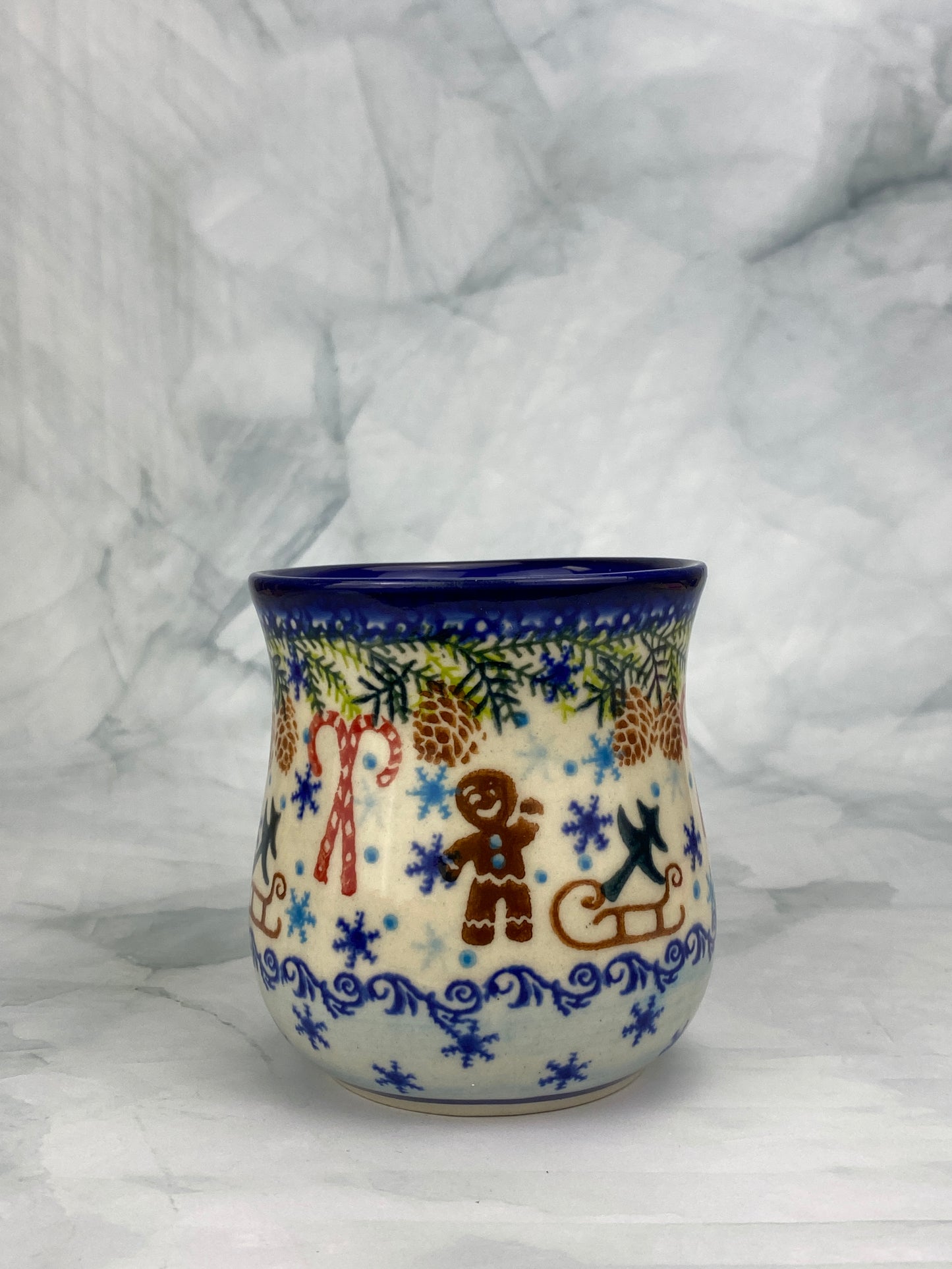 Vena Unikat 8oz Holiday Mug - Shape V053 - Gingerbread Men Pattern U626