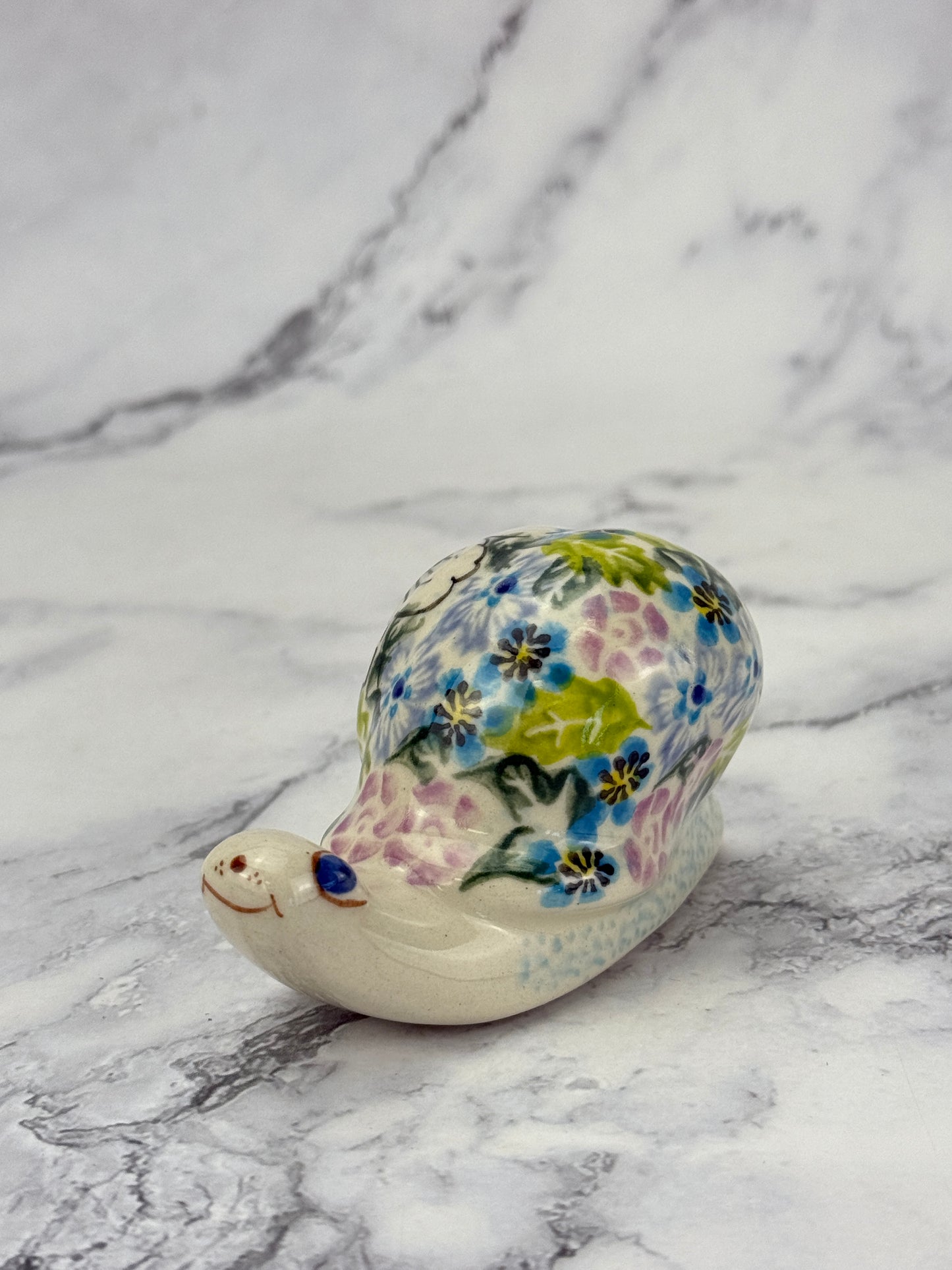 Snail Figurine - Shape V415 - Pattern Purple Passion