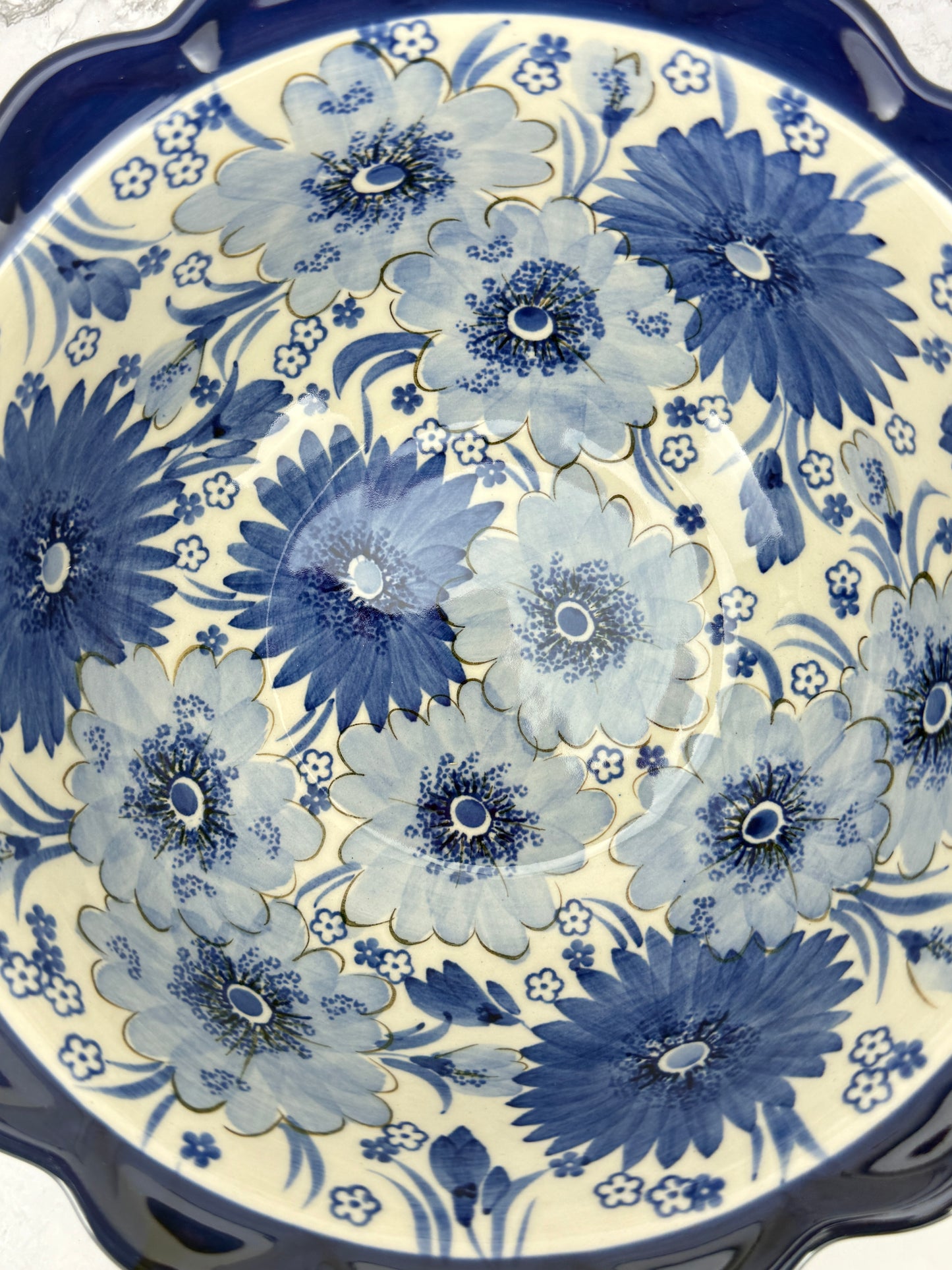 Large Unikat Ruffled Bowl - Shape 628 - Pattern U5176