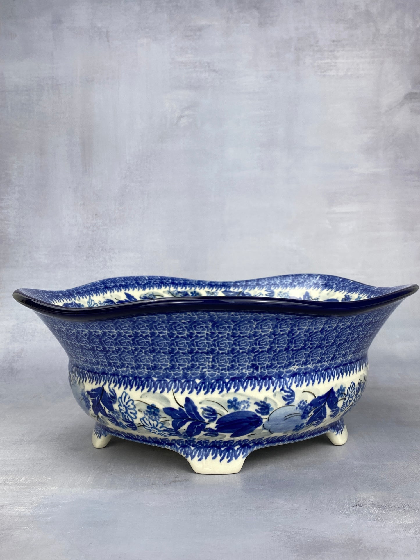 Footed Unikat Bowl - Shape A17 - Pattern U5177