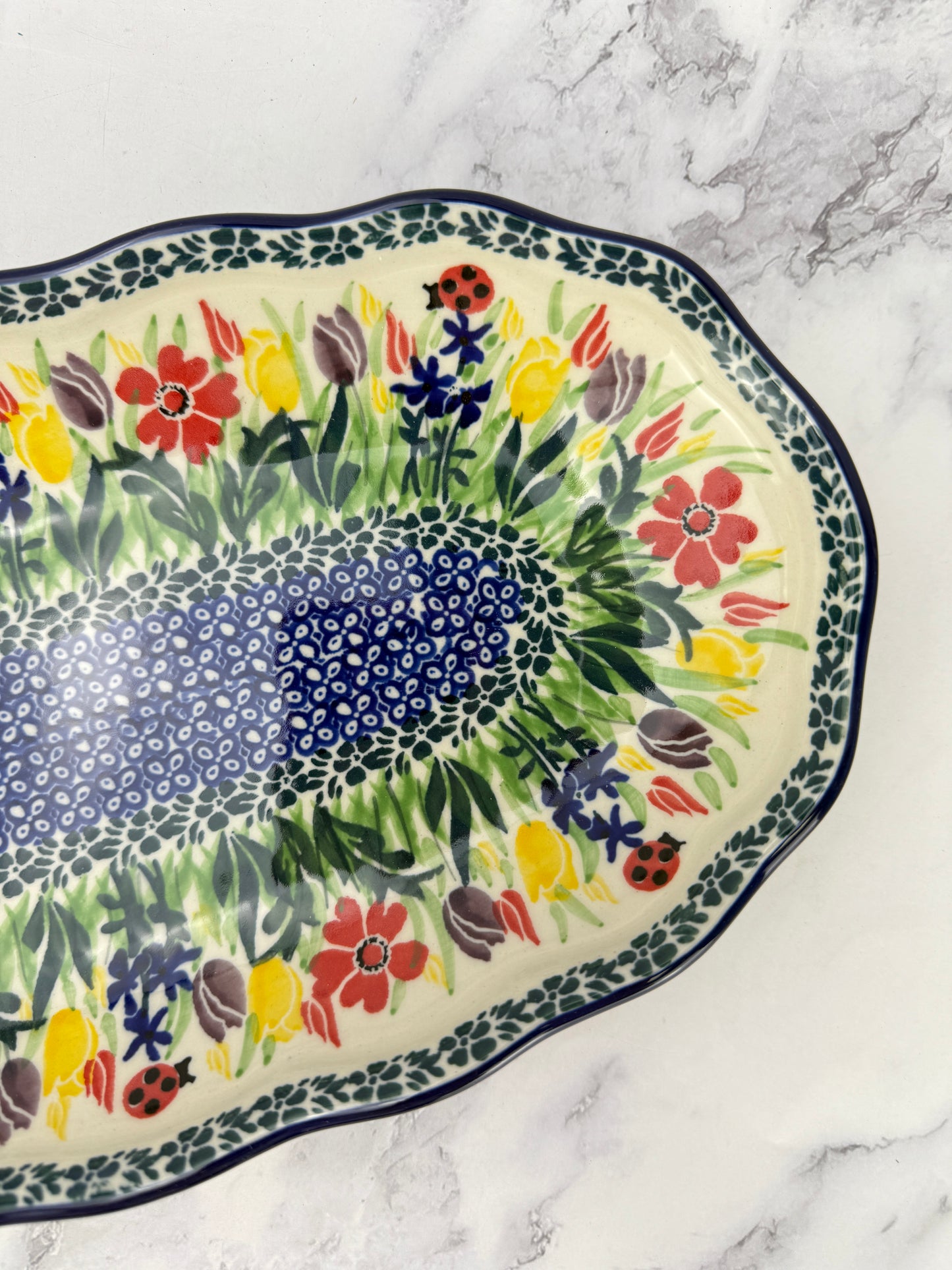 Scalloped Unikat Tray - Shape A42 - Pattern U3787