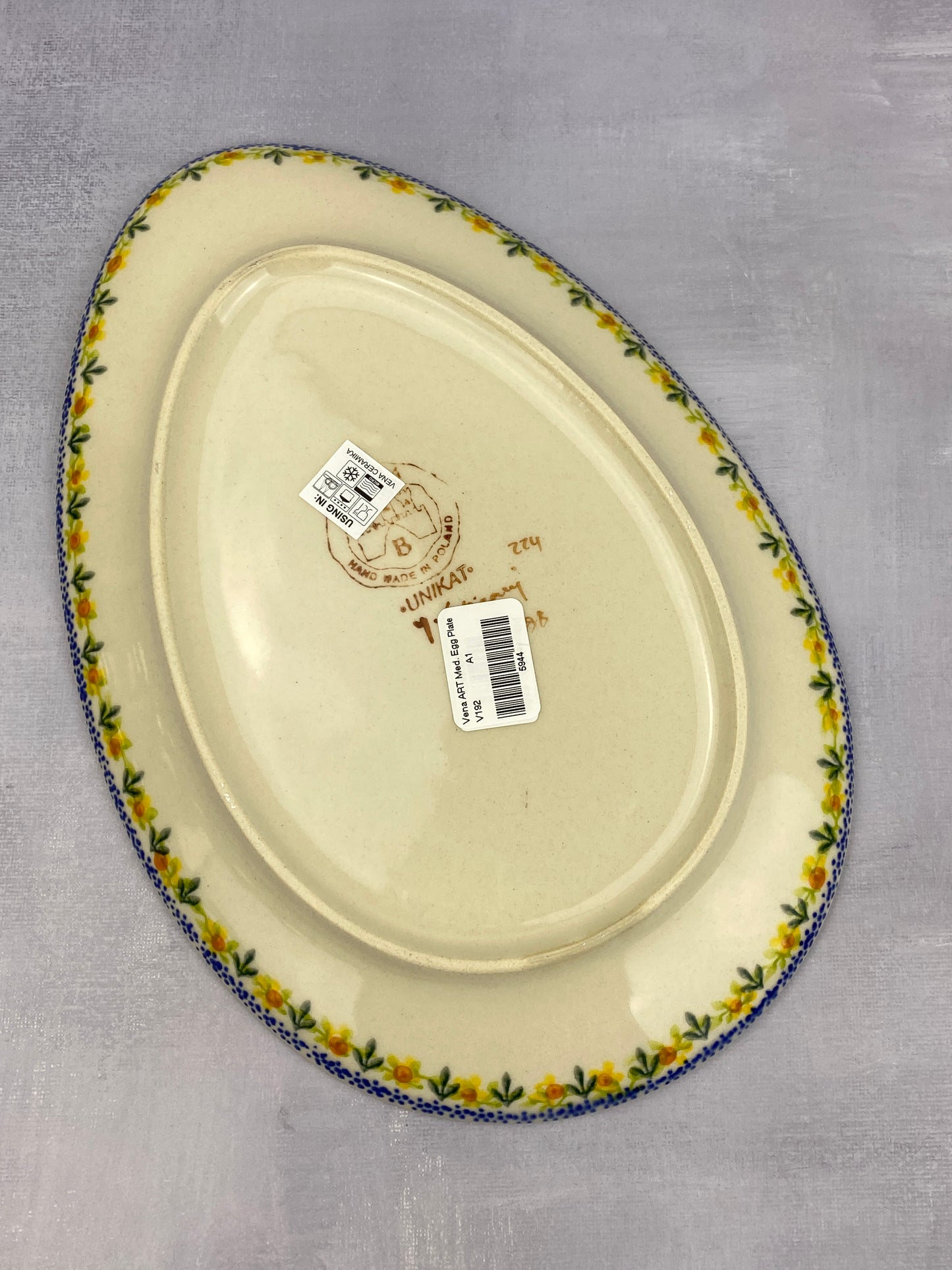 Medium Egg Shaped Platter - Shape V192 - Yellow Bunny