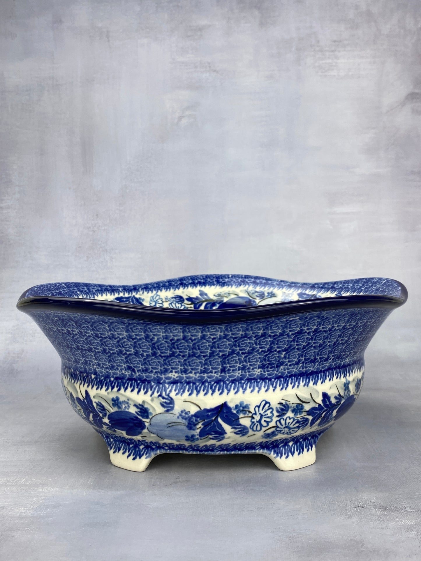 Footed Unikat Bowl - Shape A17 - Pattern U5177