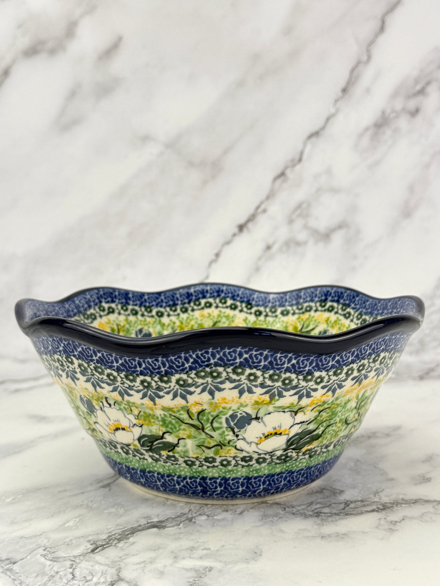 Small Wavy Unikat Bowl - Shape 691 - Pattern U5014