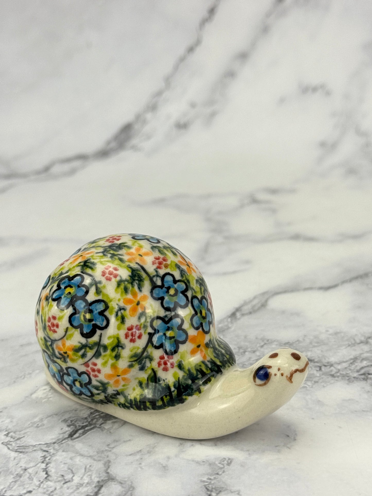 Snail Figurine - Shape V415 - Pattern Petite Posy