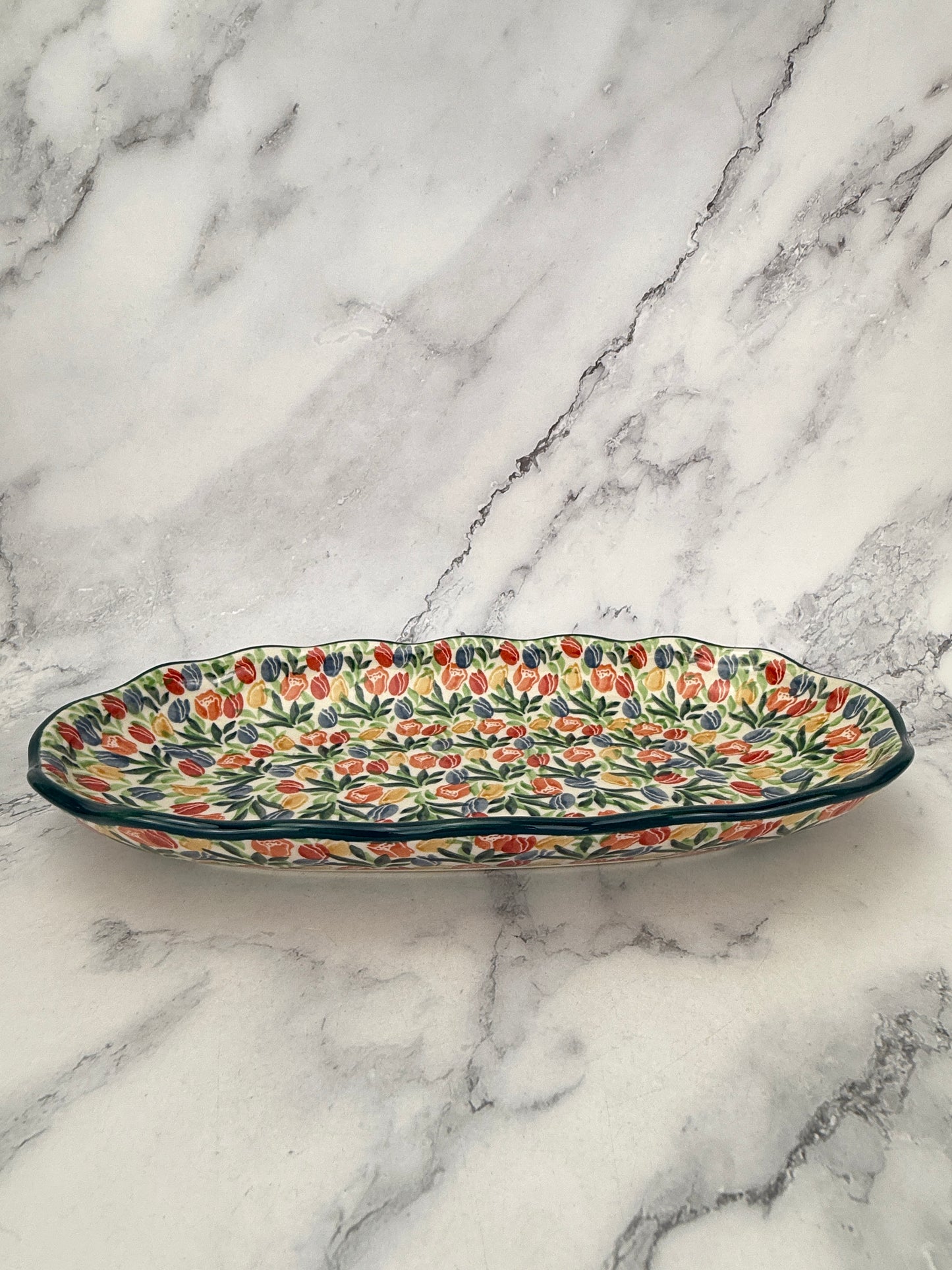 Scalloped Unikat Tray - Shape A42 - Pattern U4226