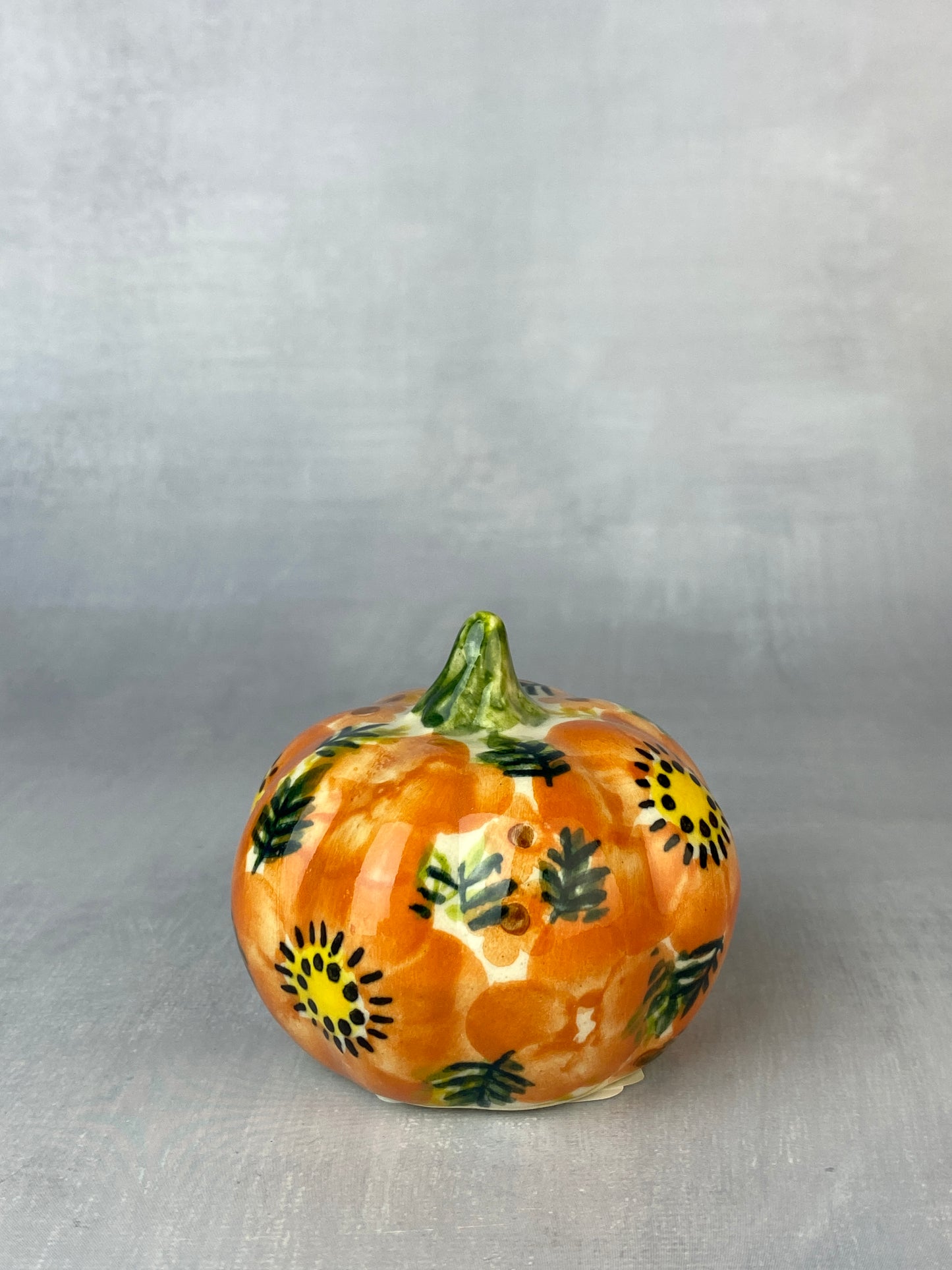 Vena Squat Mini Gourd - Orange Flower