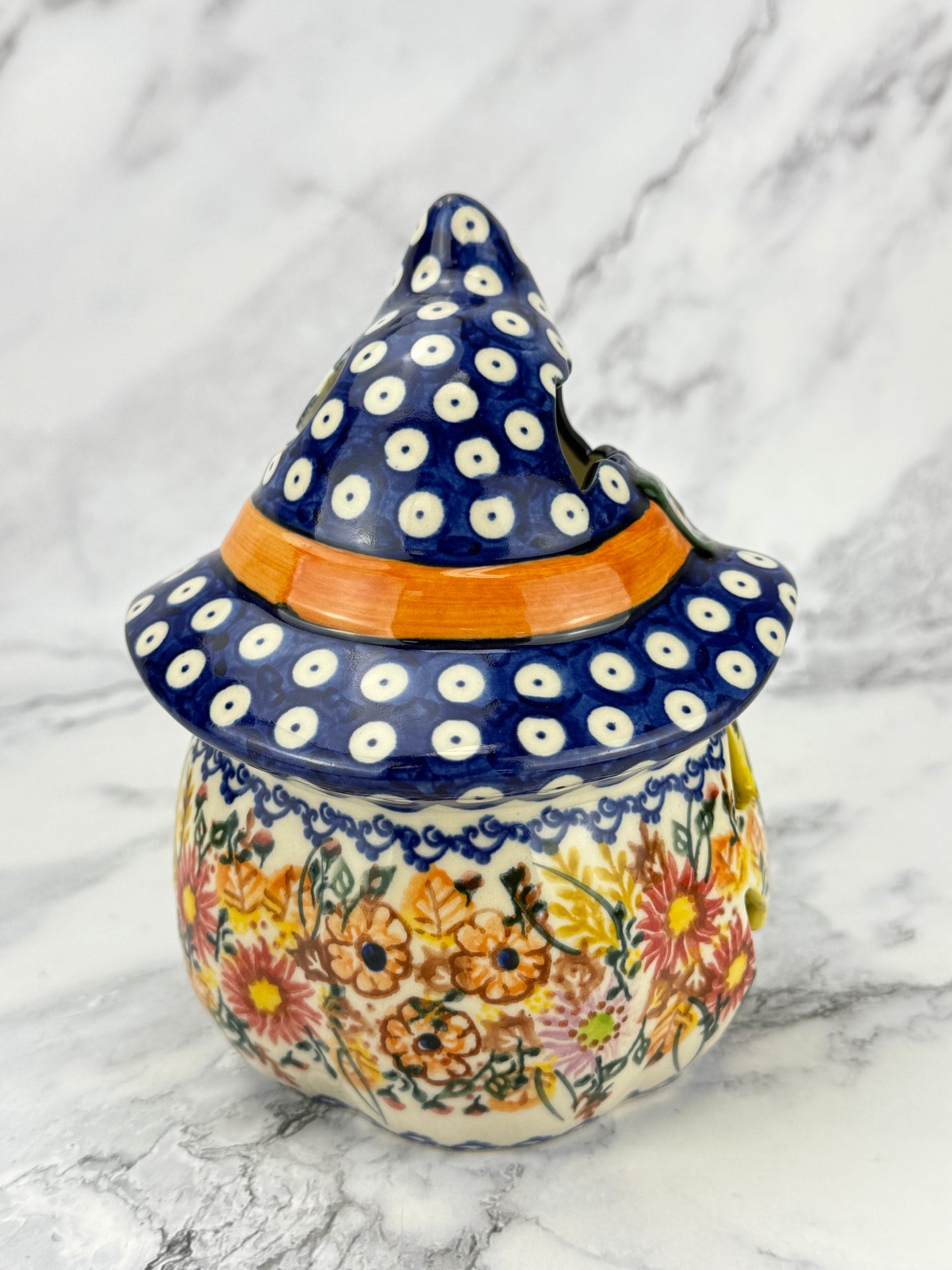 SALE Small Unikat Pumpkin With Hat - Pattern U470