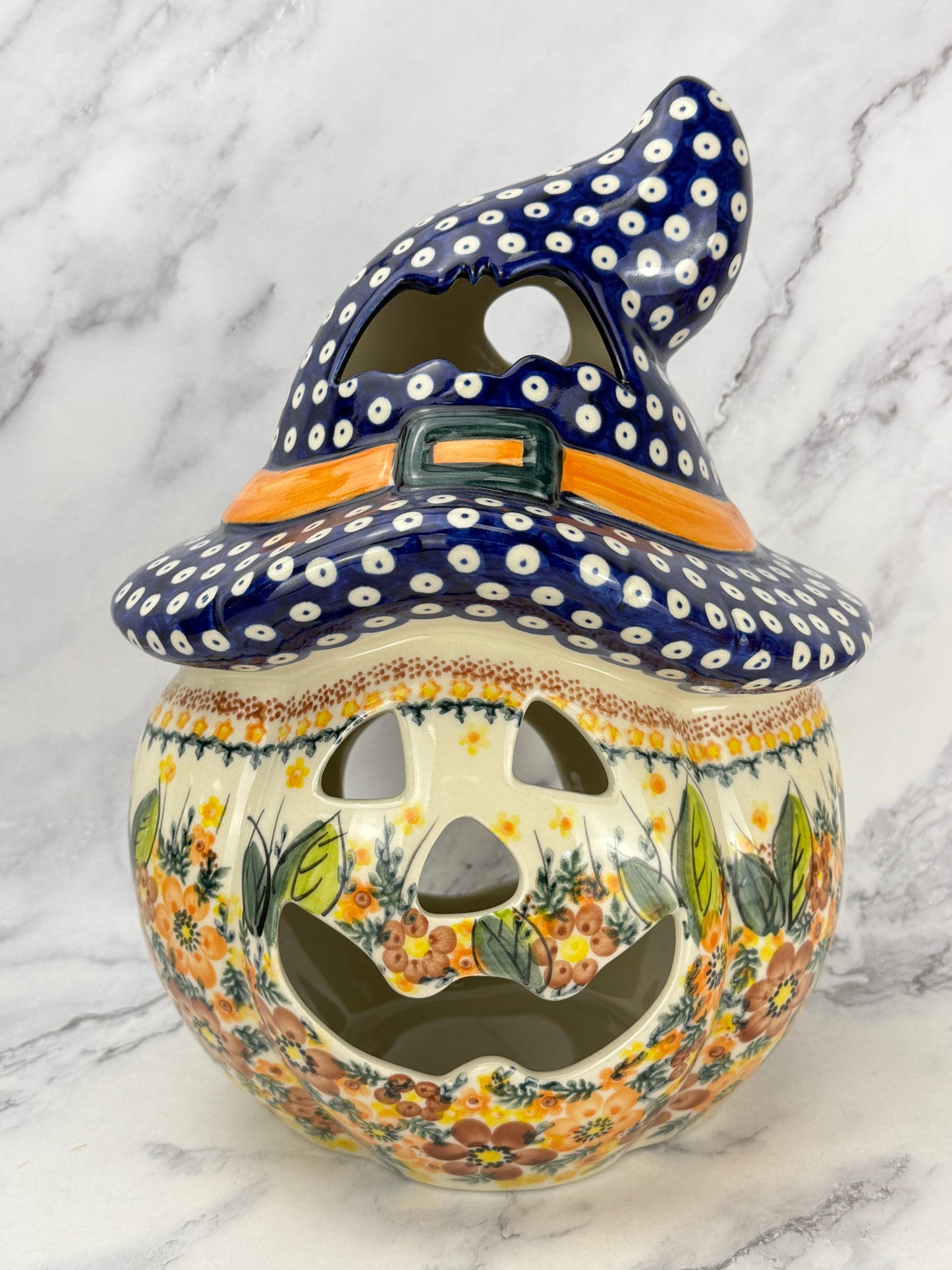 Large Unikat Pumpkin with Hat - Pattern A508