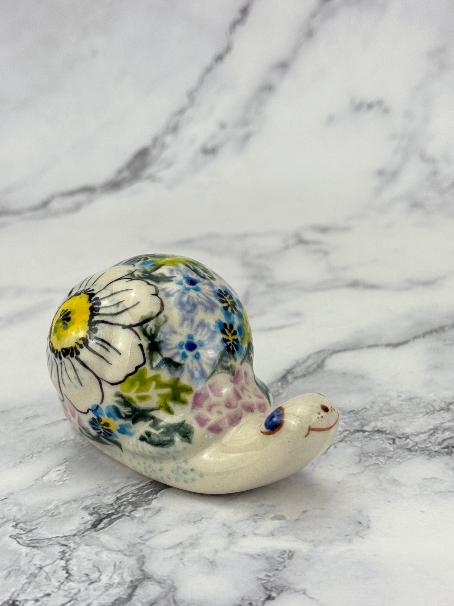 Snail Figurine - Shape V415 - Pattern Purple Passion