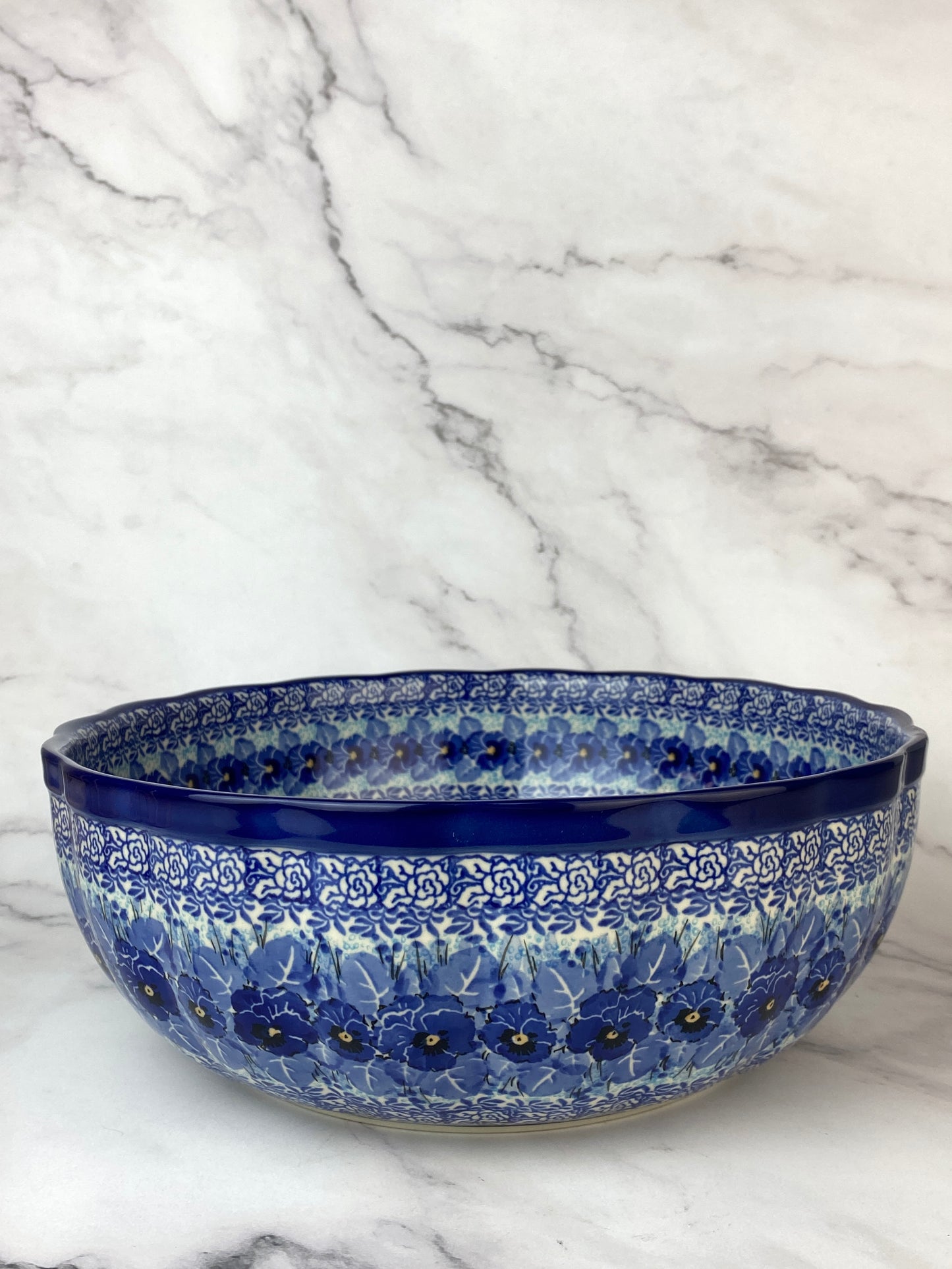 11" Wavy Unikat Serving Bowl - Shape 013 - Pattern U3639