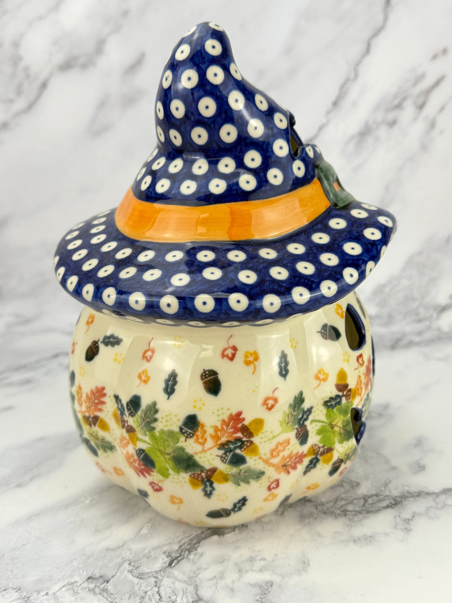 SALE Medium Unikat Pumpkin with Hat - Pattern CU497