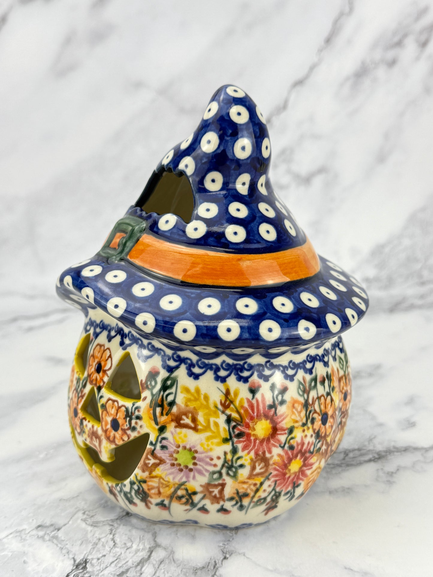 SALE Small Unikat Pumpkin With Hat - Pattern U470