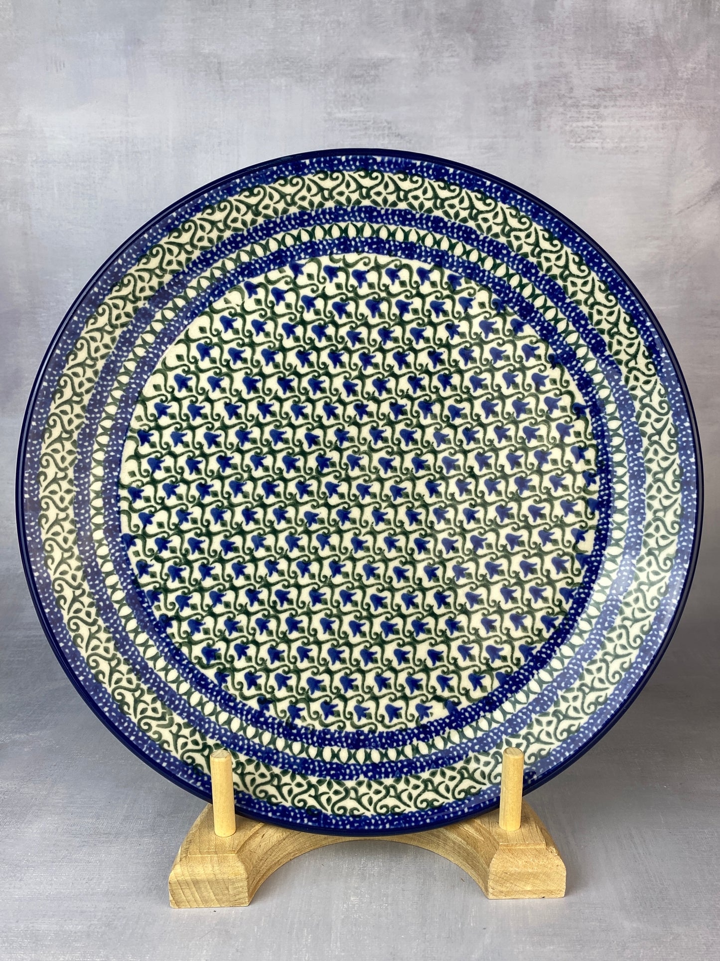 10.5" Dinner Plate - Shape 223 - Pattern 585