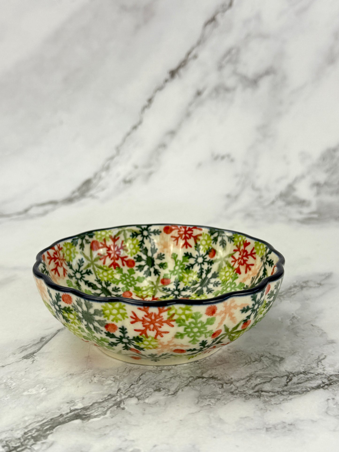4.5" Unikat Scalloped Bowl - Shape 23 - Pattern U5038