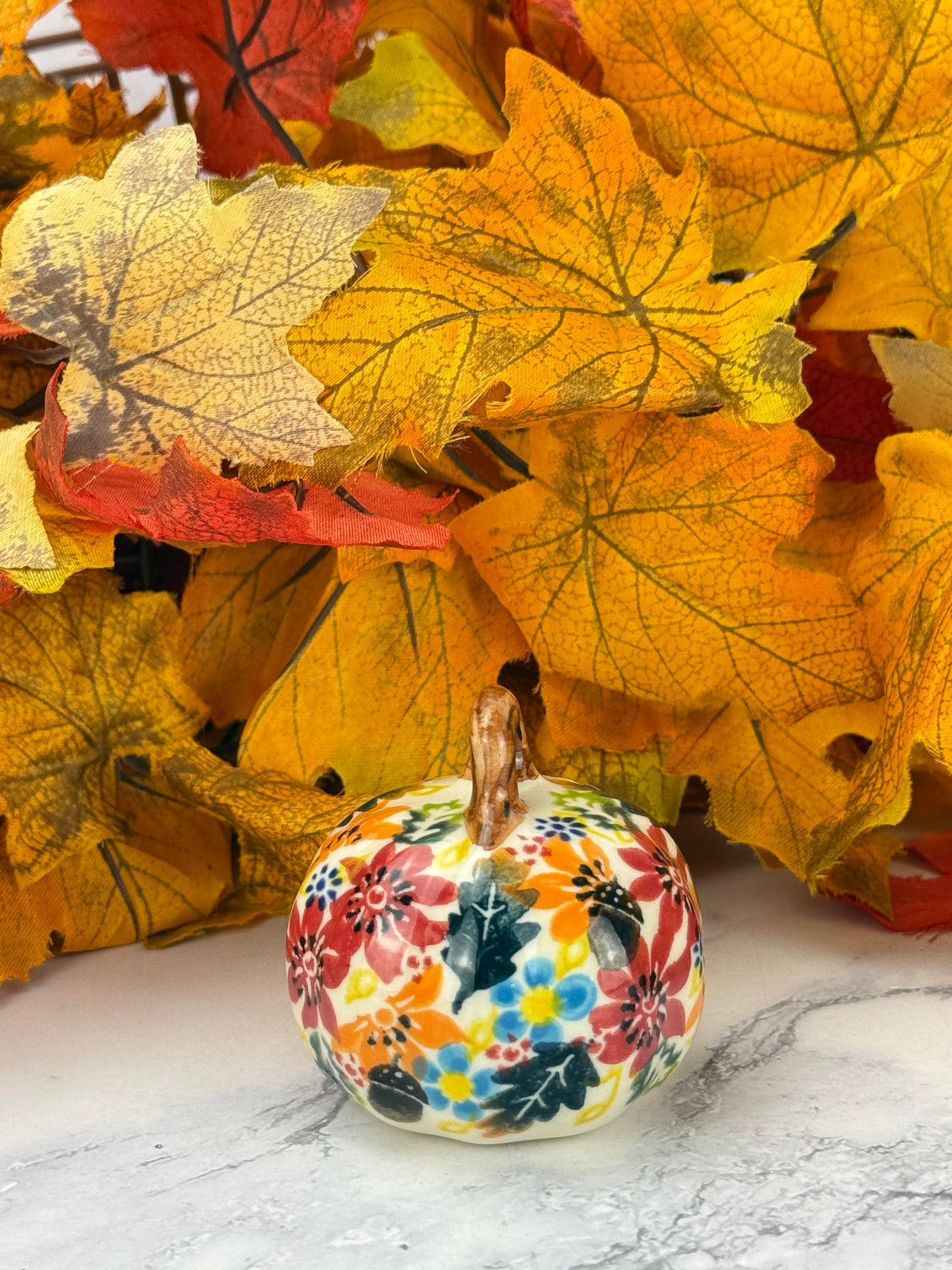 Vena Mini Pumpkin - Floral Acorn