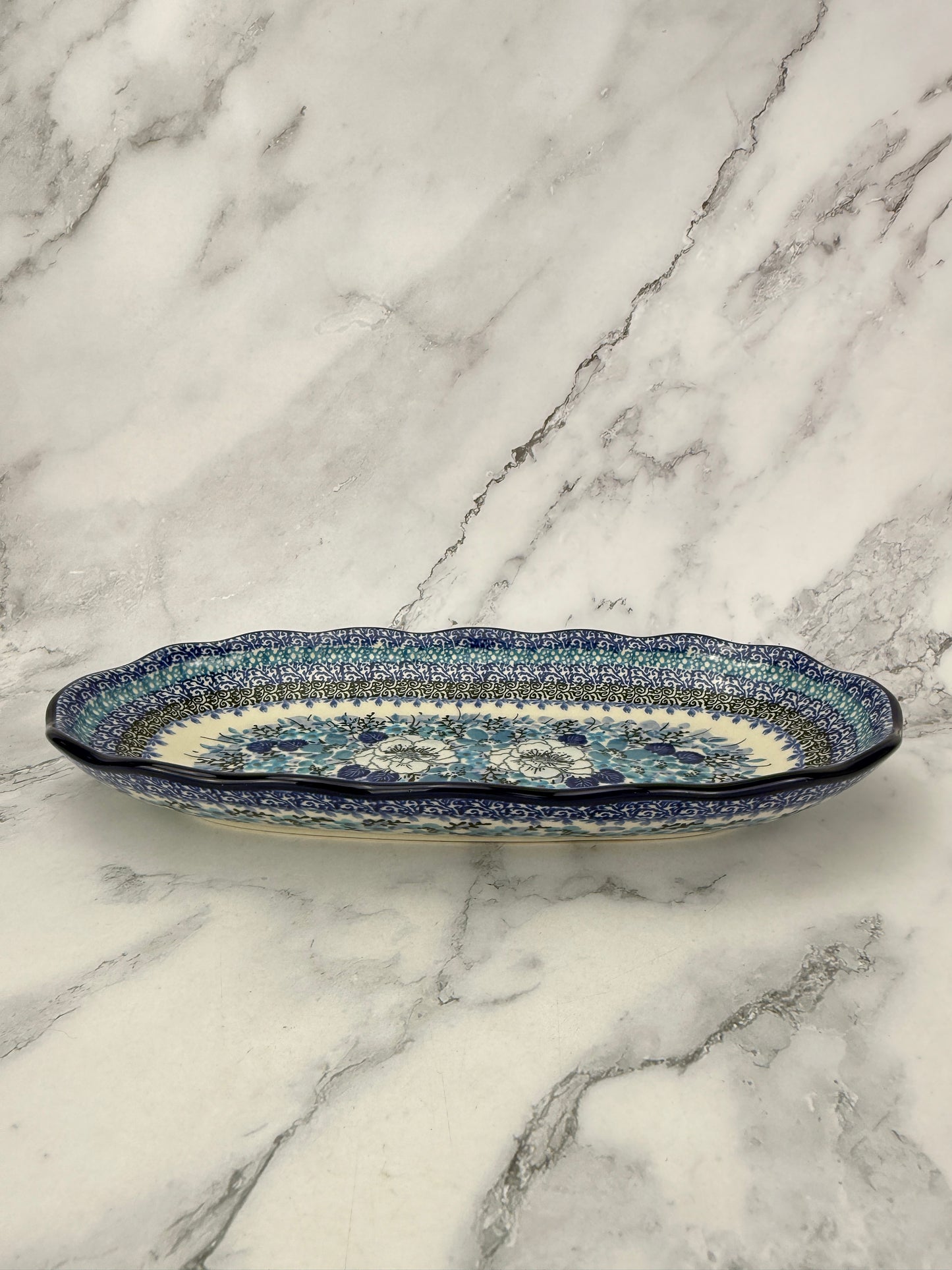 Scalloped Unikat Tray - Shape A42 - Pattern U5025