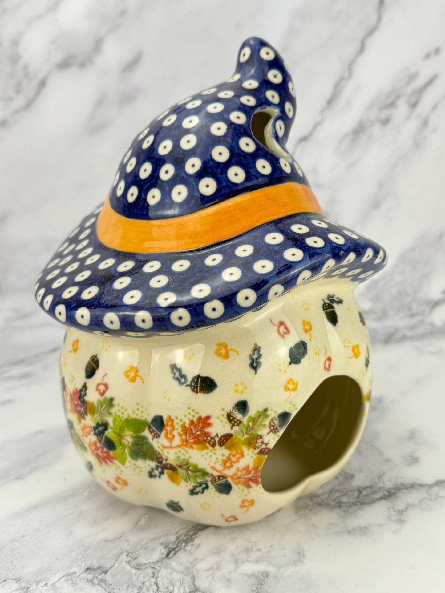 SALE Medium Unikat Pumpkin with Hat - Pattern CU497