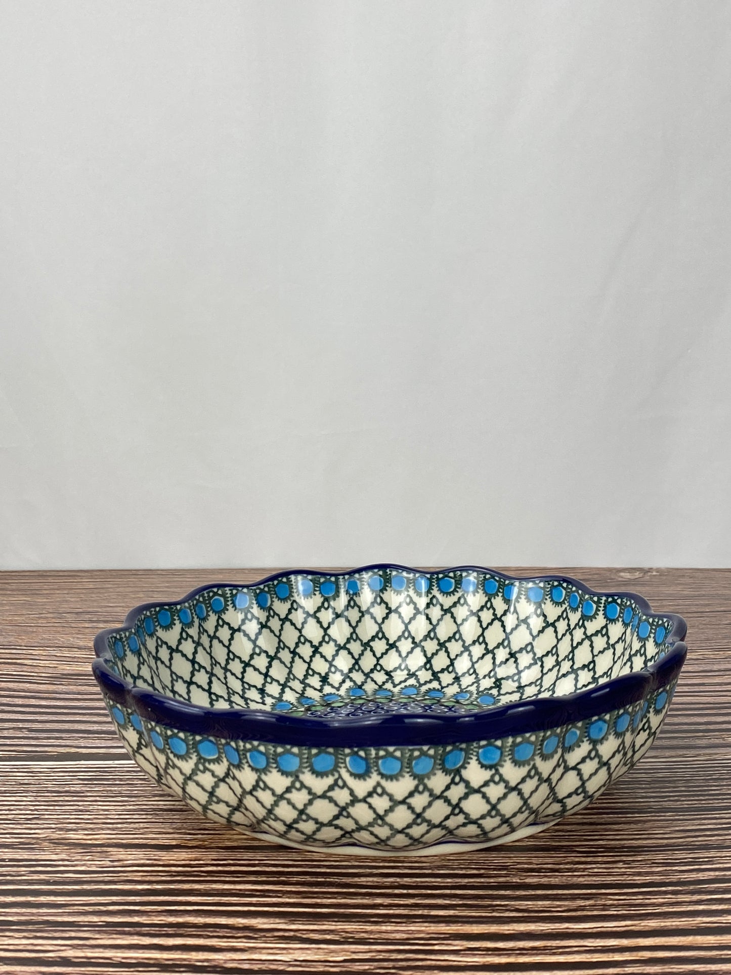 SALE Unikat Scalloped Bowl - Shape 974 - Pattern U72