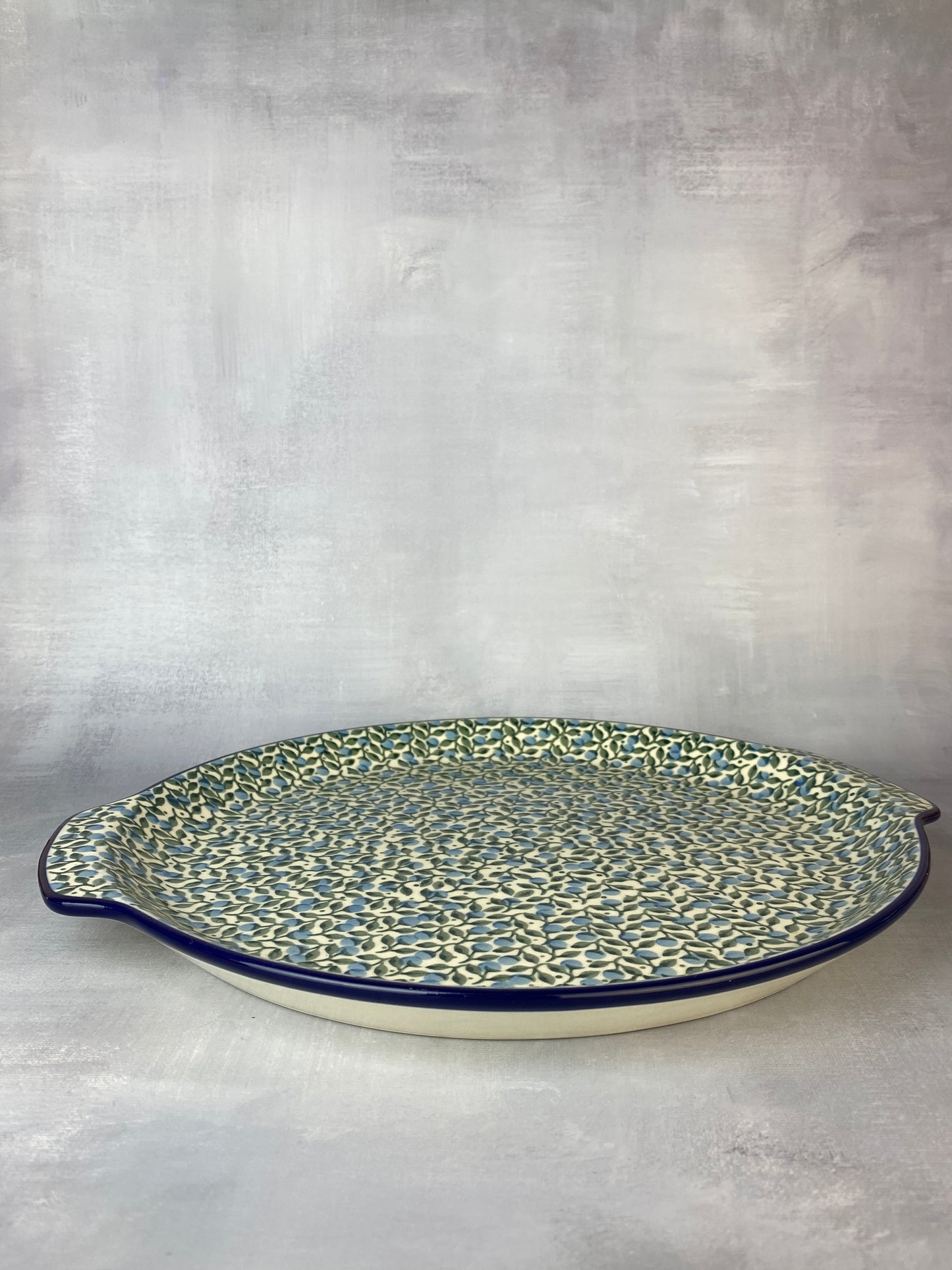 Round Platter With Handles / Pizza Stone - Shape 151 - Pattern 1658