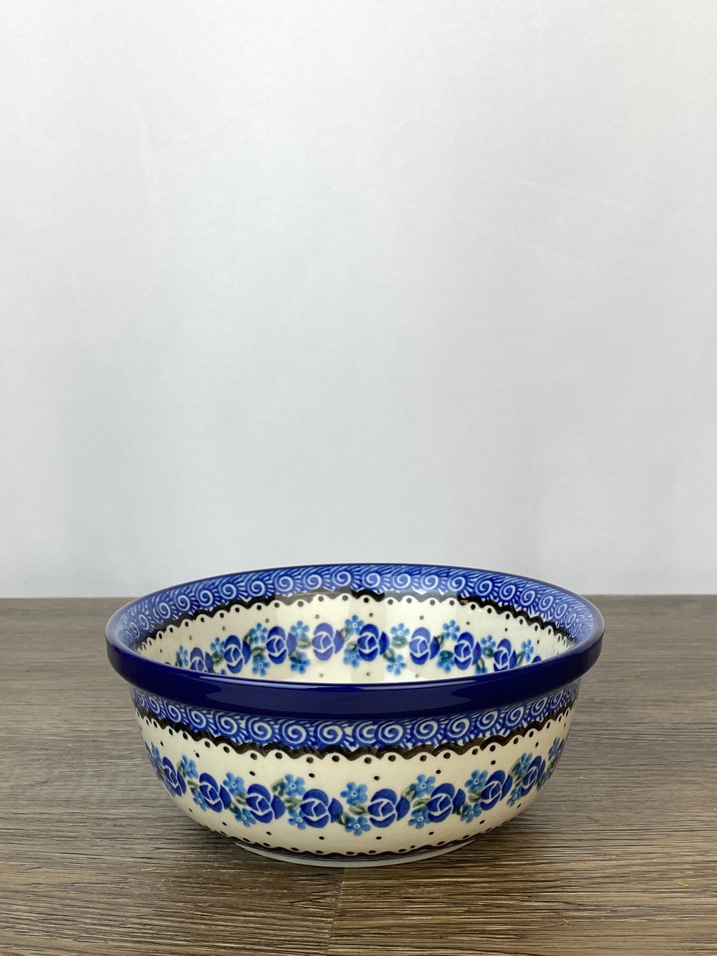 Cereal / Berry Bowl - Shape 209 - Pattern 882