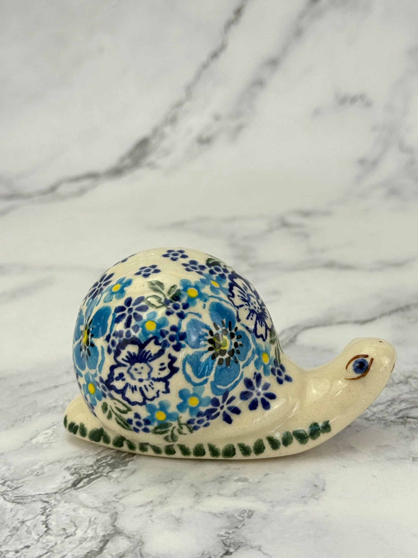 Snail Figurine - Shape V415 - Pattern Cobalt Cluster