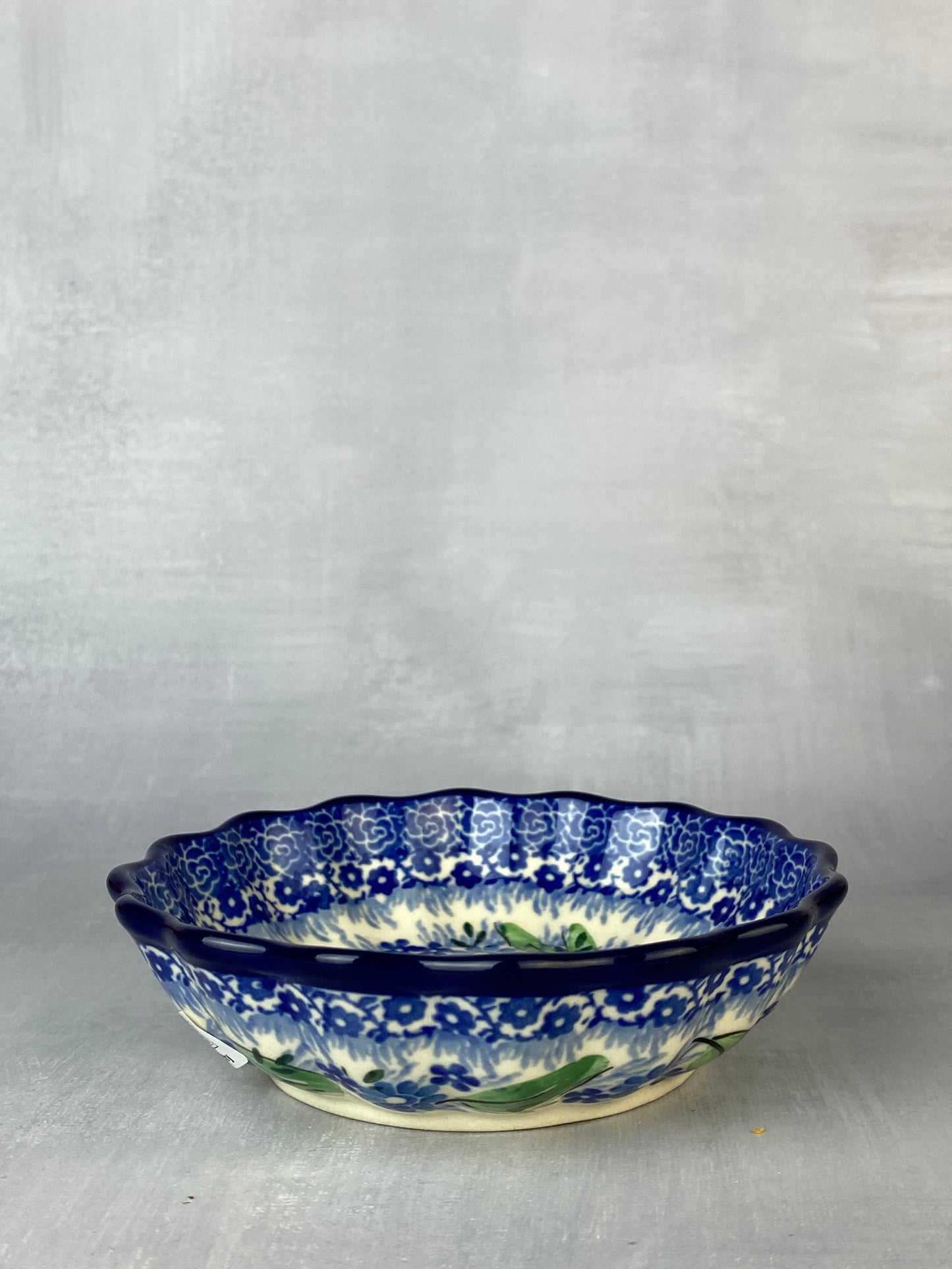 Unikat Small Scalloped Bowl - Shape 971 - Pattern U5140