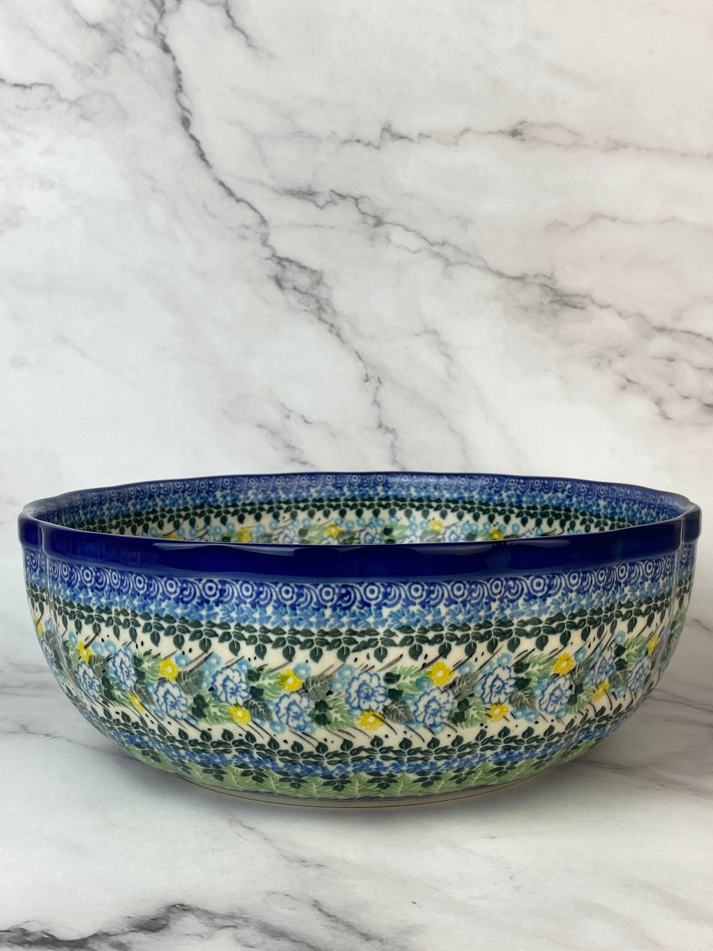 11" Wavy Unikat Serving Bowl - Shape 013 - Pattern U3677