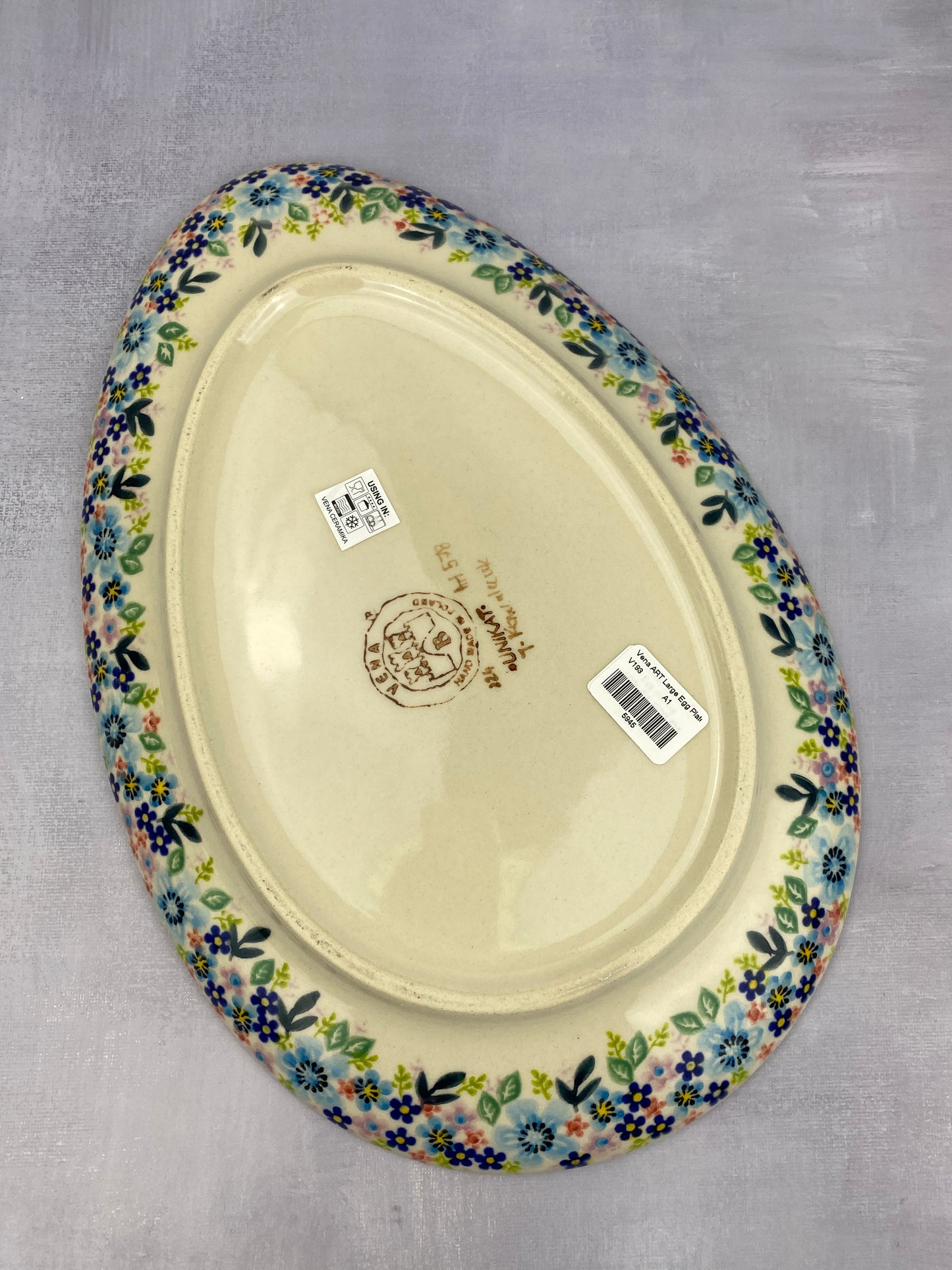 Large Egg Shaped Platter - Shape V193 - Blue Bunny