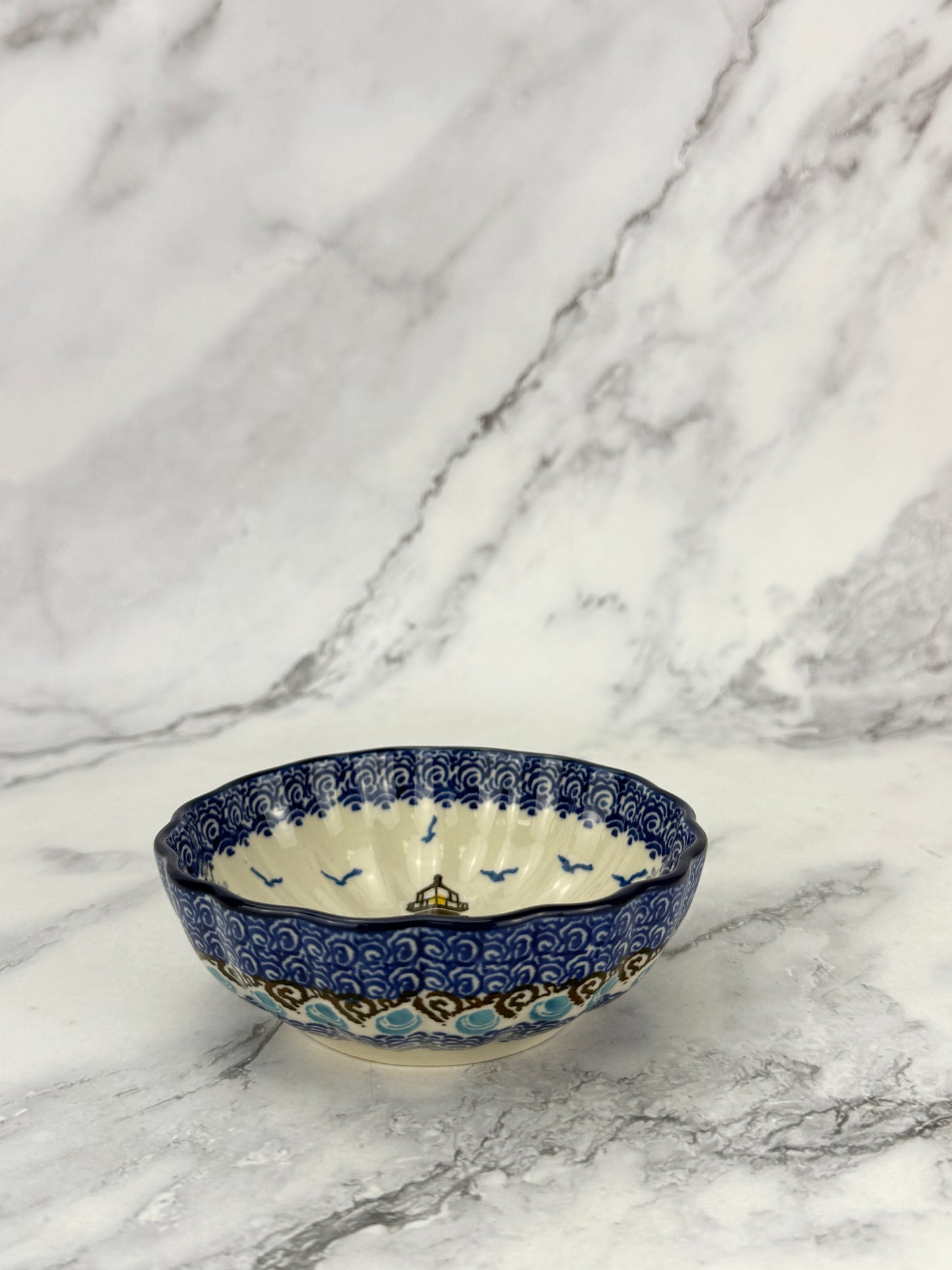 4.5" Unikat Scalloped Bowl - Shape 23 - Pattern U5241