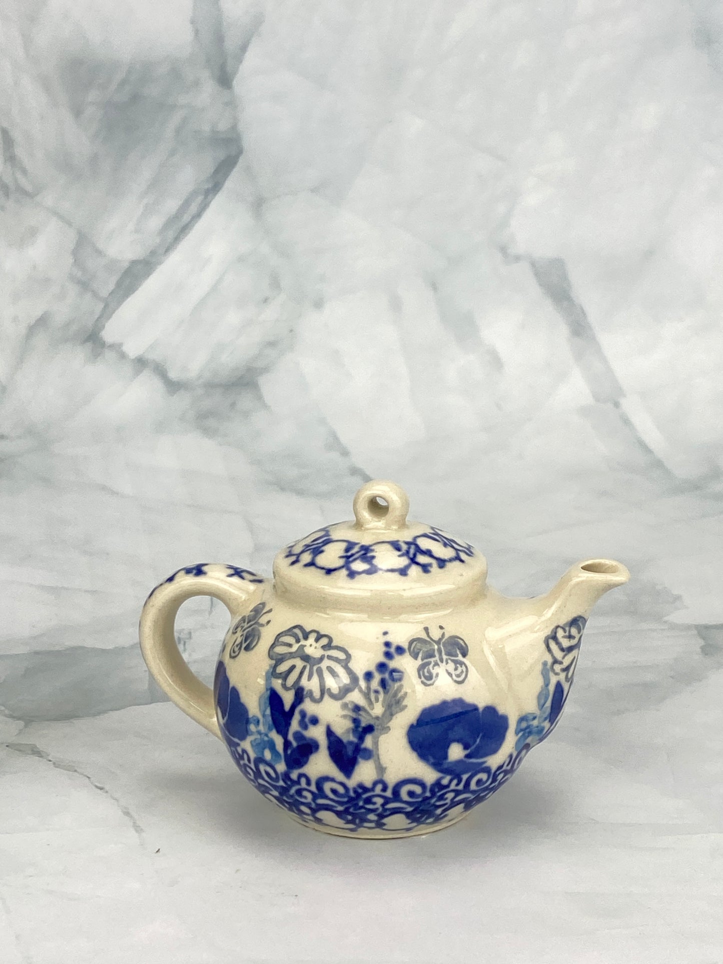 Teapot Ornament - Shape F88 - Pattern 2902