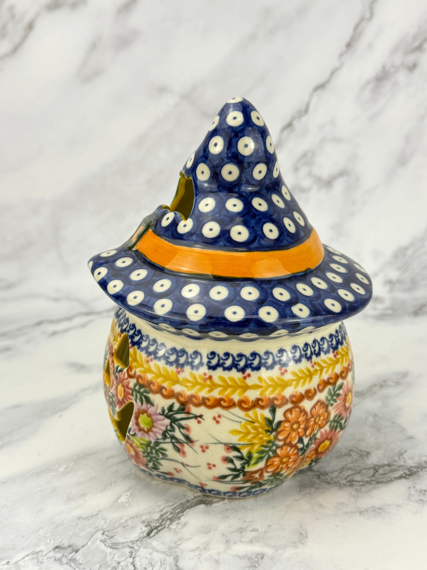 SALE Small Unikat Pumpkin With Hat - Pattern U477