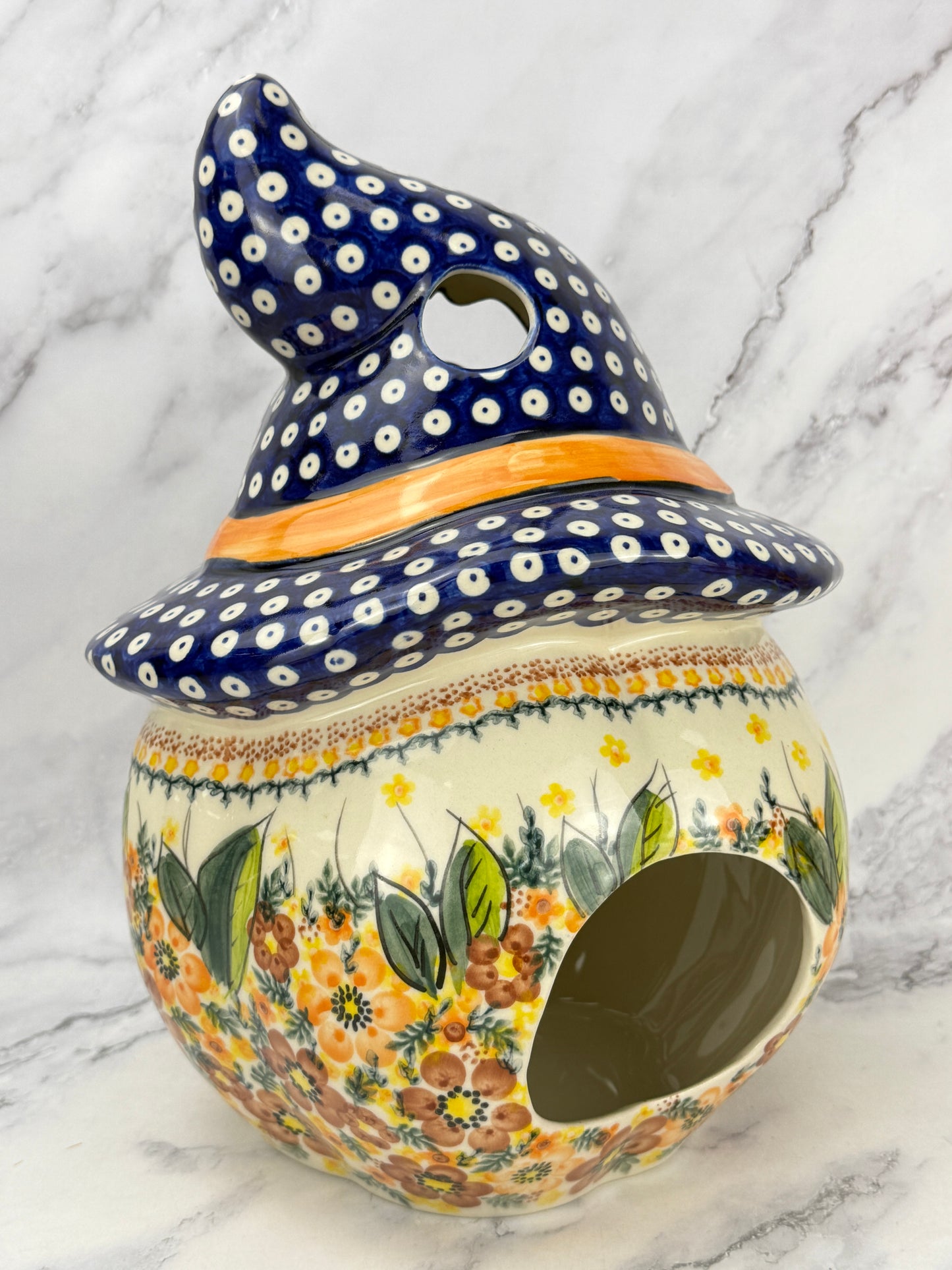 Large Unikat Pumpkin with Hat - Pattern A508