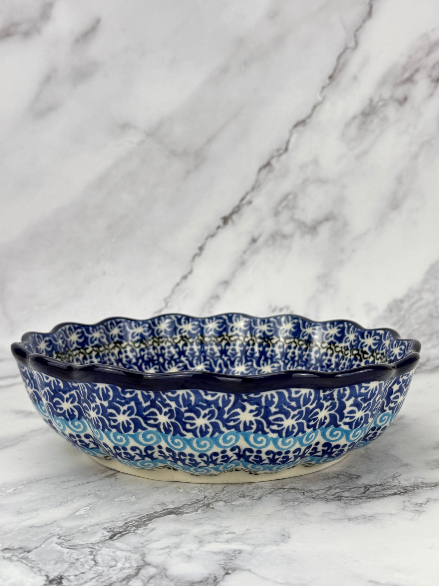 Unikat Scalloped Bowl - Shape 974 - Pattern U1634