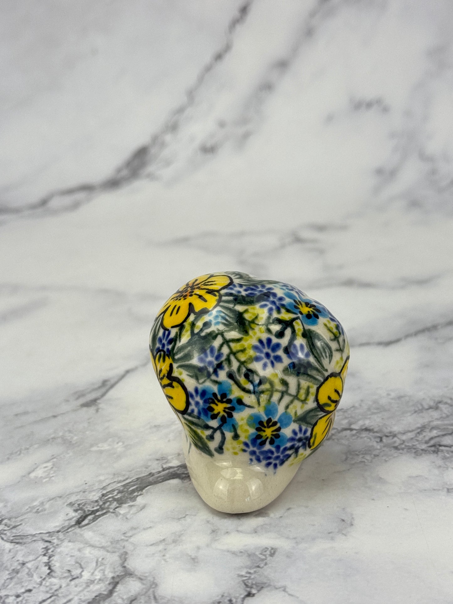 Snail Figurine - Shape V415 - Pattern Yellow Flower