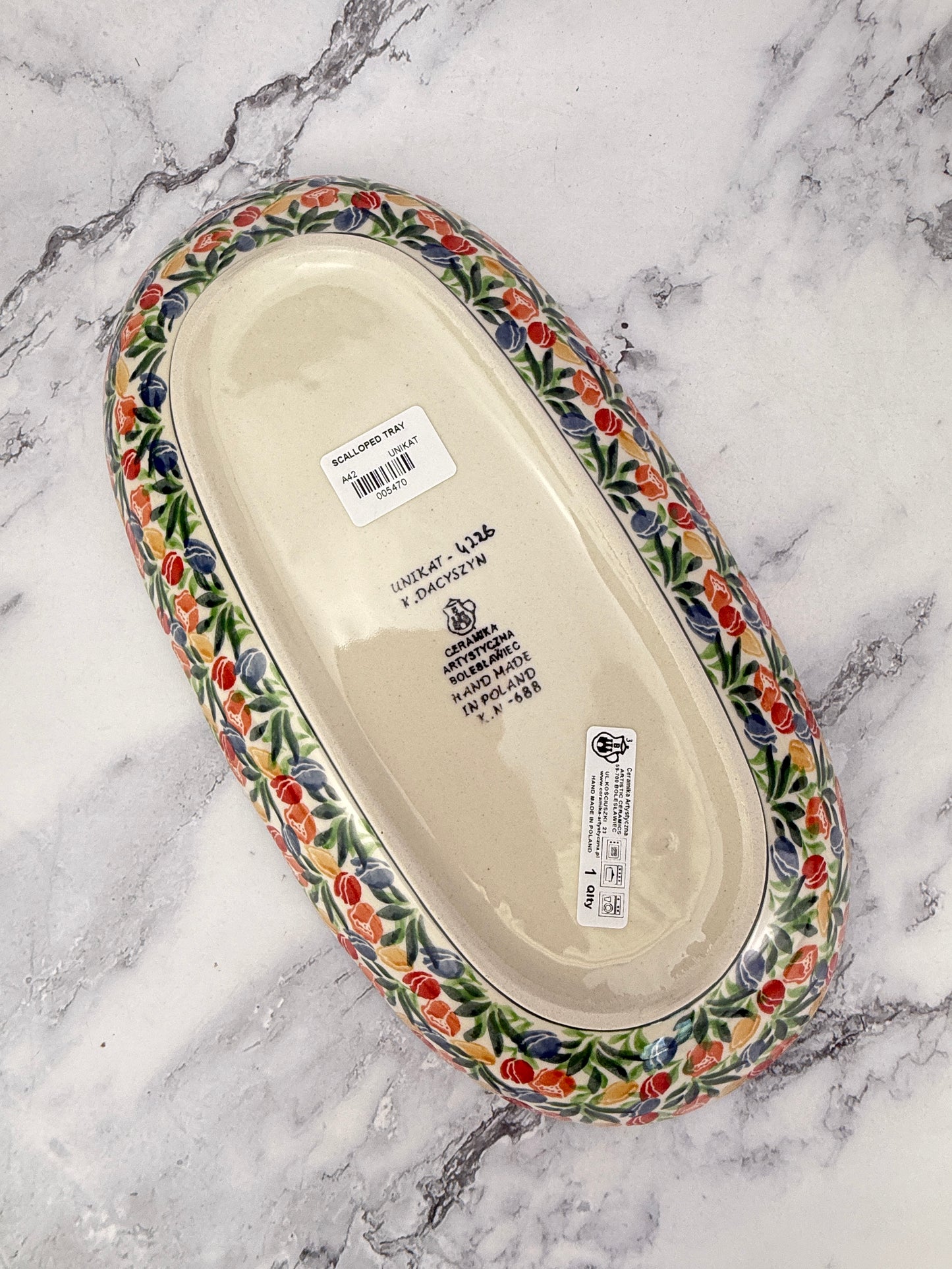 Scalloped Unikat Tray - Shape A42 - Pattern U4226