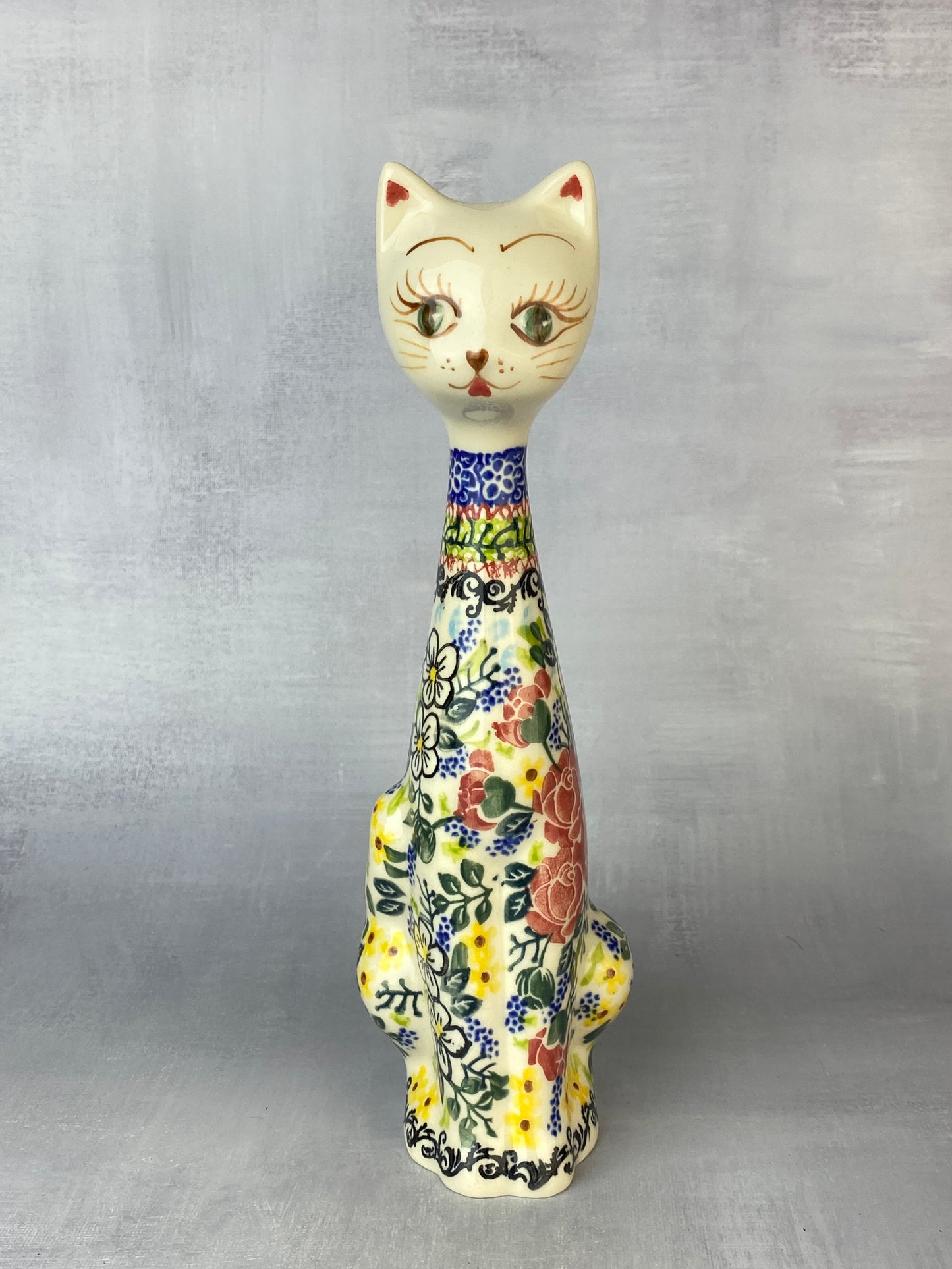 Tall Cat - Cottage Garden