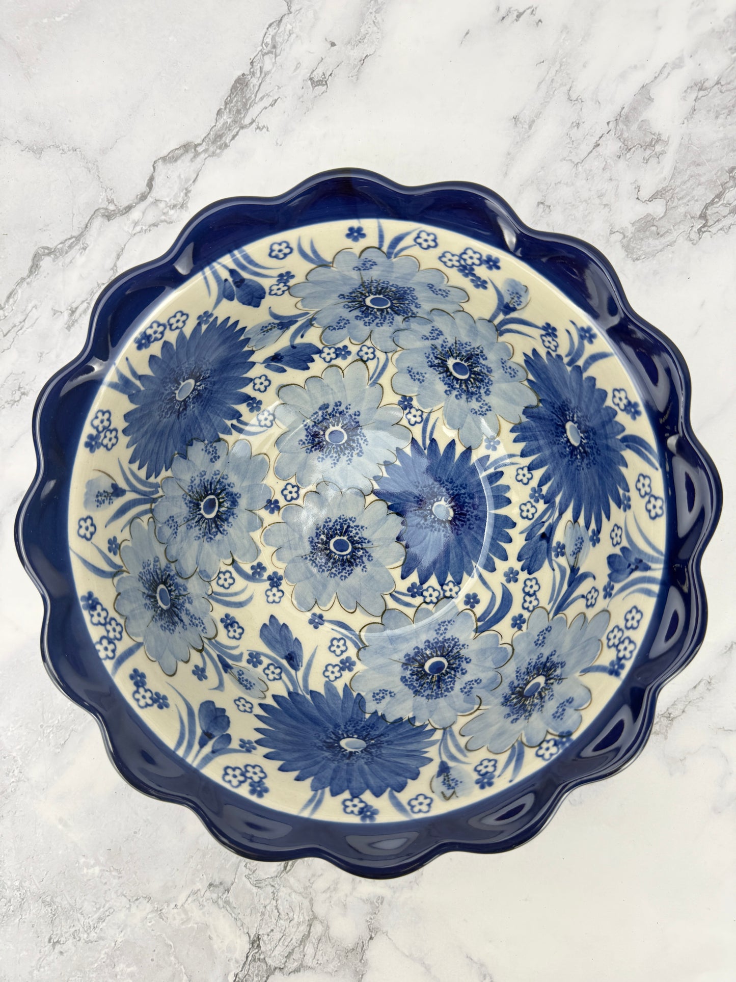 Large Unikat Ruffled Bowl - Shape 628 - Pattern U5176