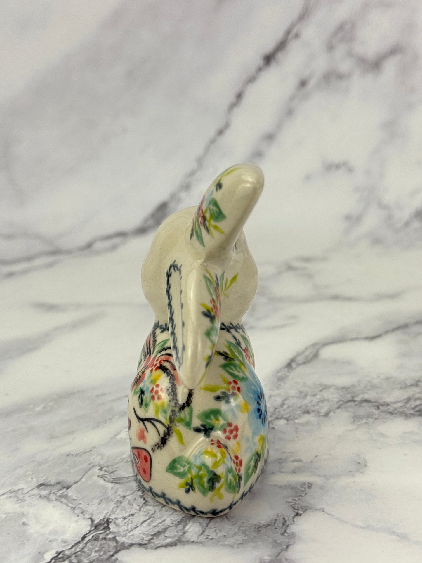 Bunny Figurine - Shape V412 - Pink Bunny