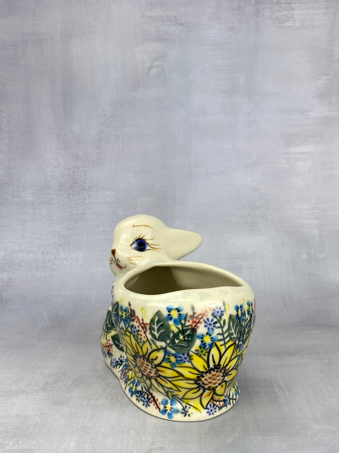 Unikat Bunny Planter / Bowl - Shape V154 - Sunflower