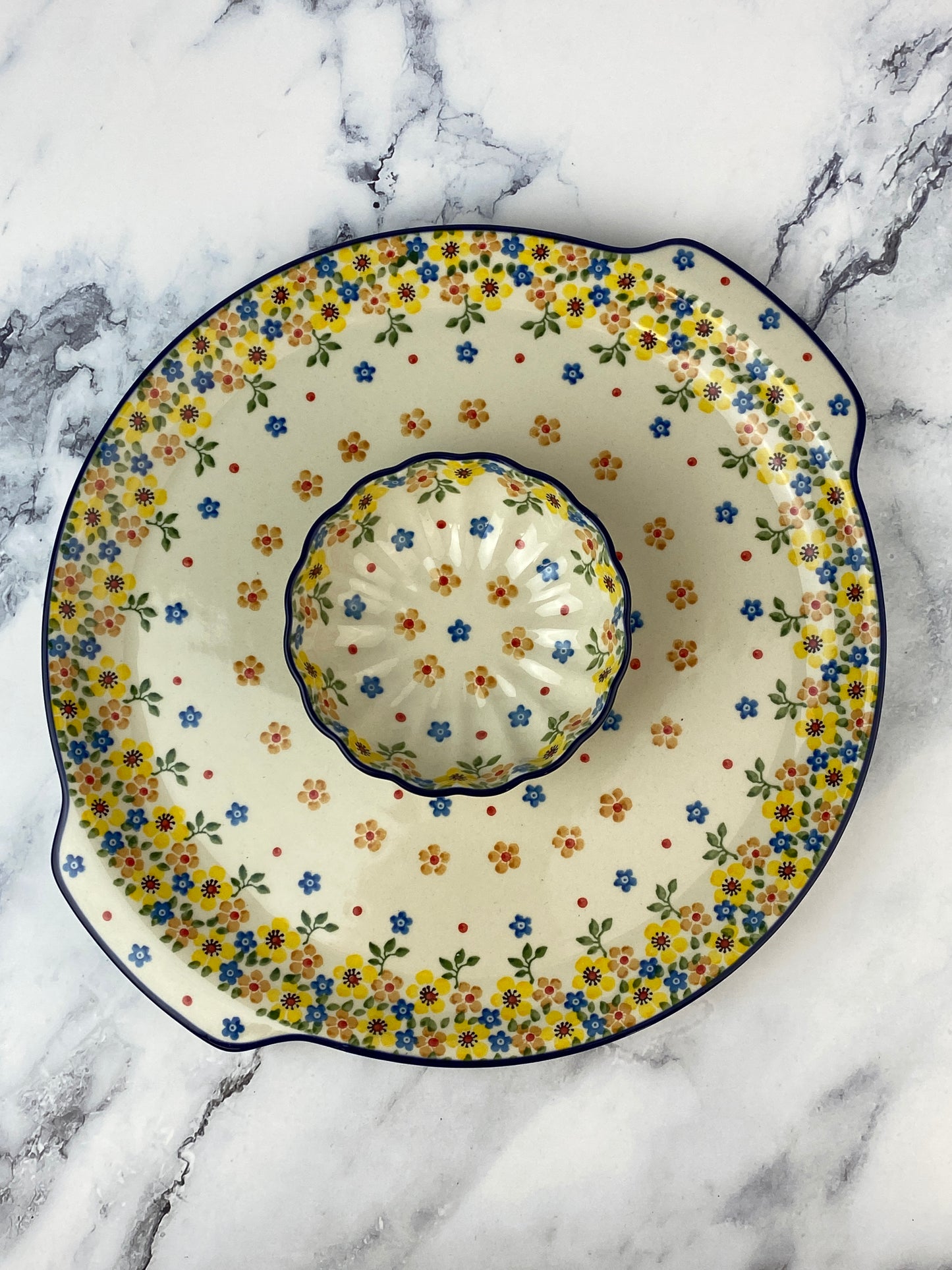 Round Platter With Handles / Pizza Stone - Shape 151 - Pattern 2225