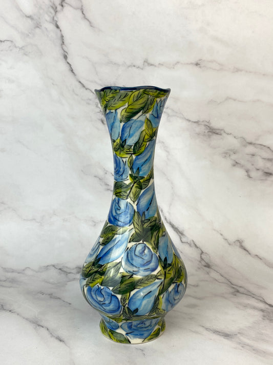 Moja Vase - Blue Rosebuds