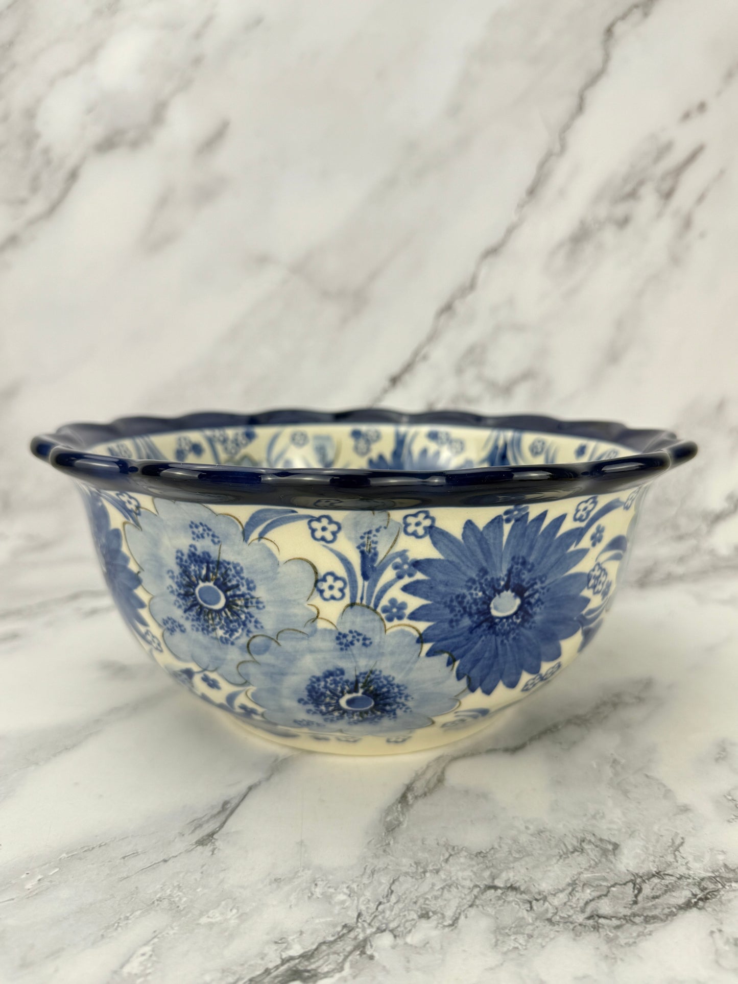 Large Unikat Ruffled Bowl - Shape 628 - Pattern U5176