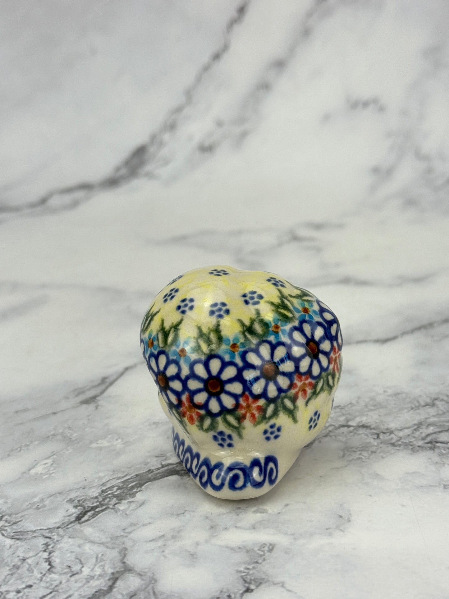 Snail Figurine - Shape V415 - Pattern Daisy Bloom