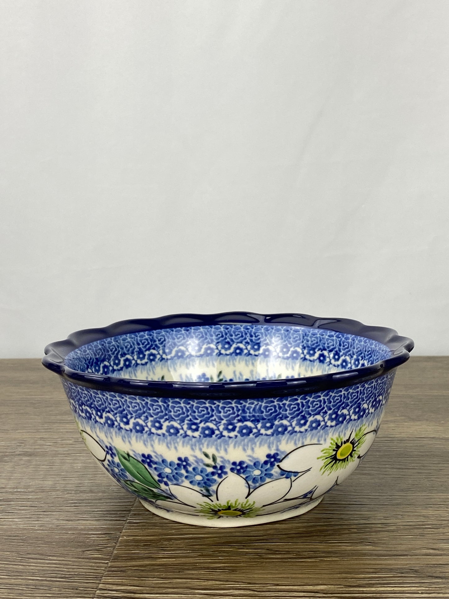 Unikat Ruffle Edged Bowl - Shape 288 - Pattern U5140