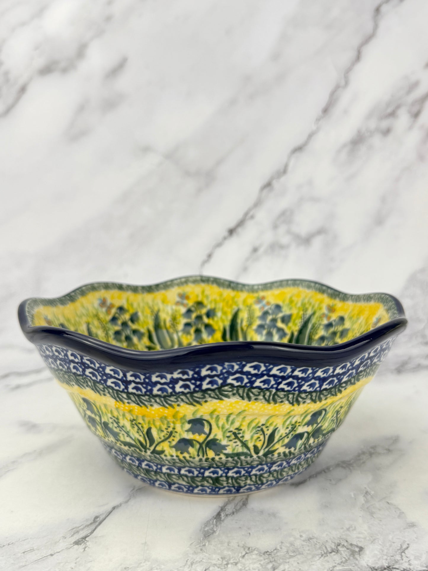 Small Wavy Unikat Bowl - Shape 691 - Pattern U1483