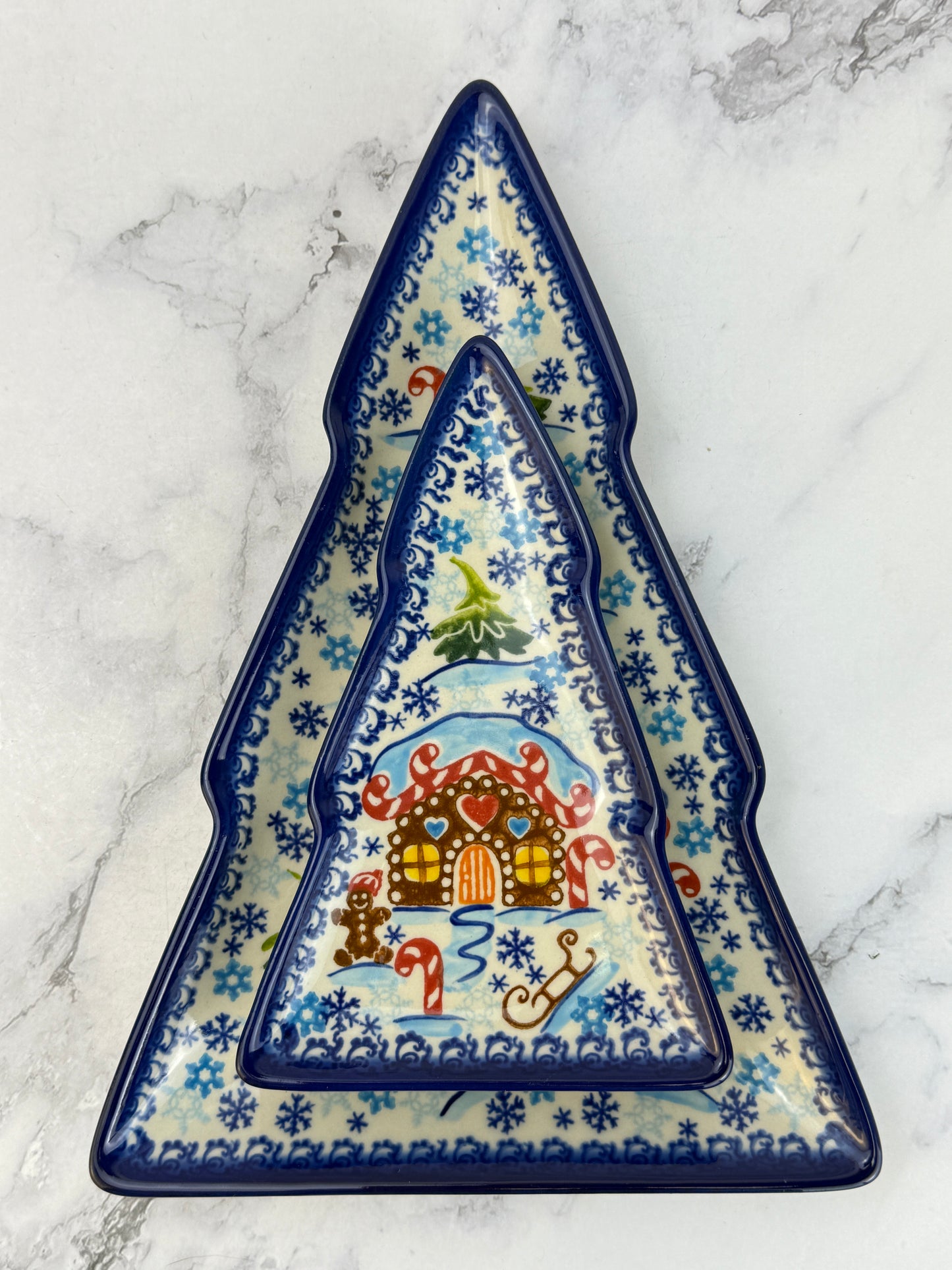 Vena Small Christmas Tree Plate - Shape V669 - Gingerbread