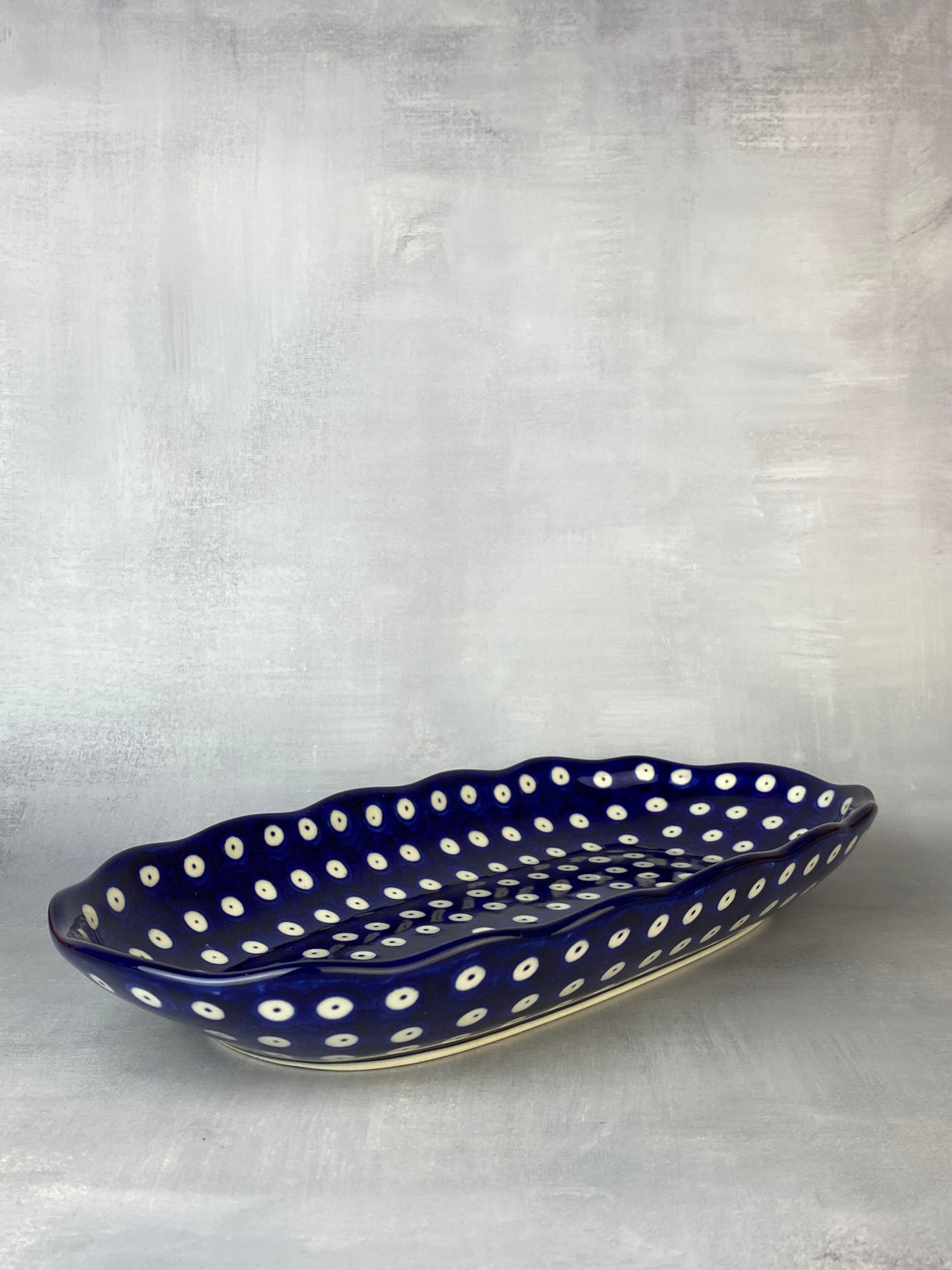 Scalloped Tray - Shape A42 - Pattern 70a