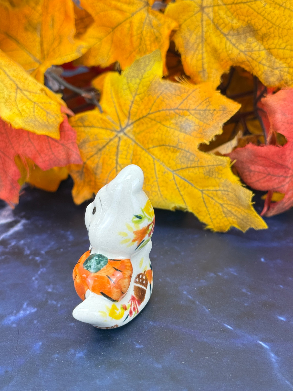 Vena Mini Ghost - Shape V616 - Acorn